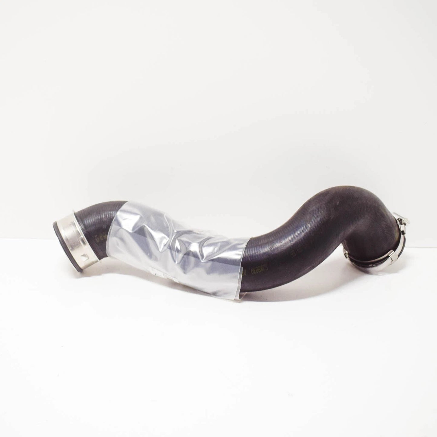 NEW MERCEDES-BENZ C W204 RIGHT SIDE INTERCOOLER HOSE A2045282082