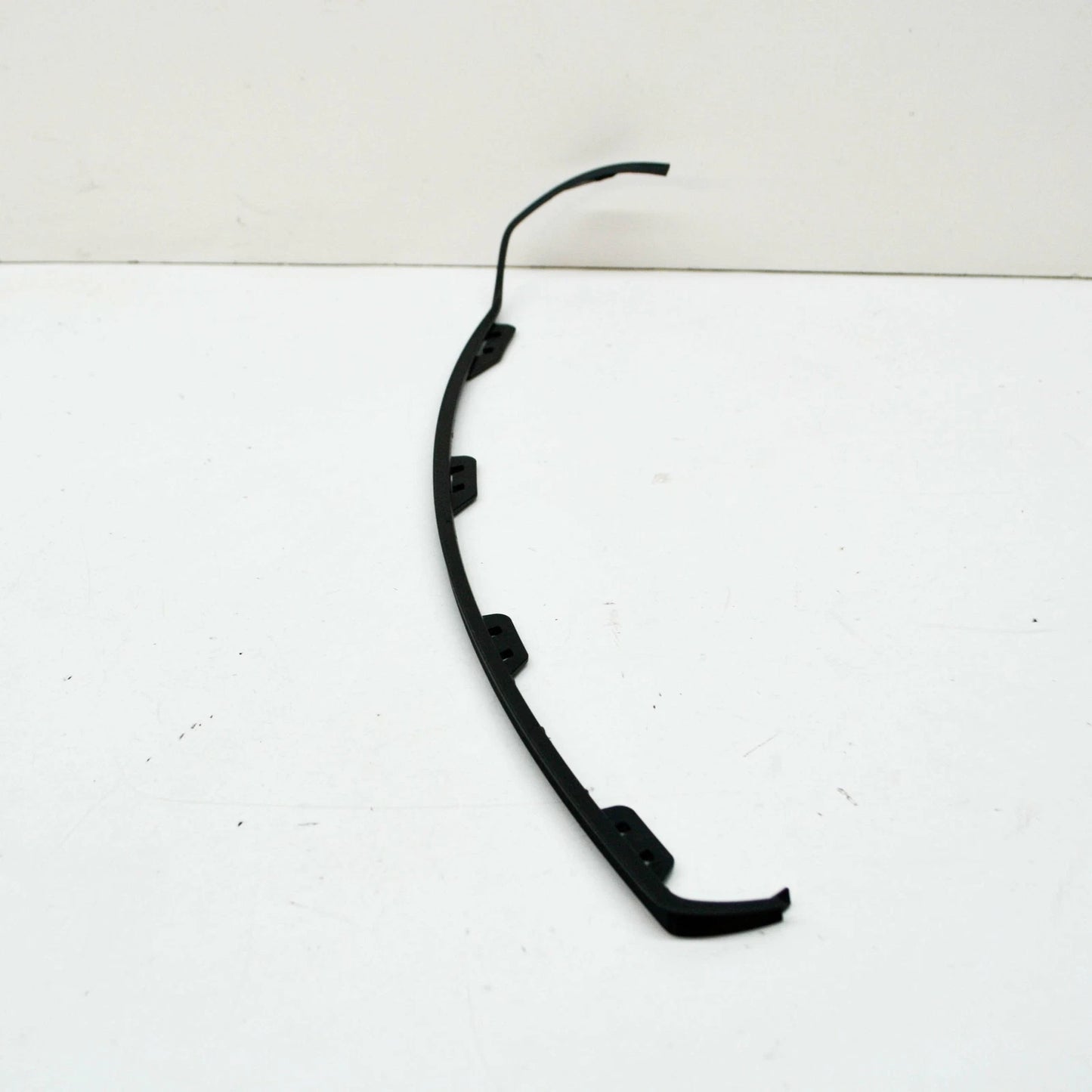 NEW MERCEDES-BENZ A-CLASS W176 FRONT BUMPER LEFT TRIM A1768851722 ORIGINAL