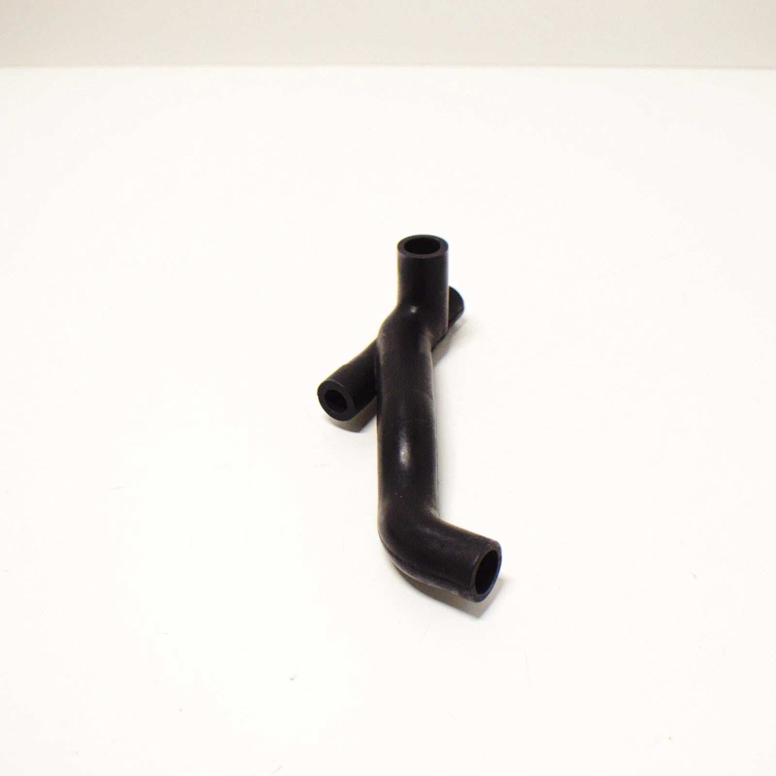 NEW BMW 3 E30 COOLING SYSTEM WATER VENT HOSE 11151721908 1721908 ORIGINAL