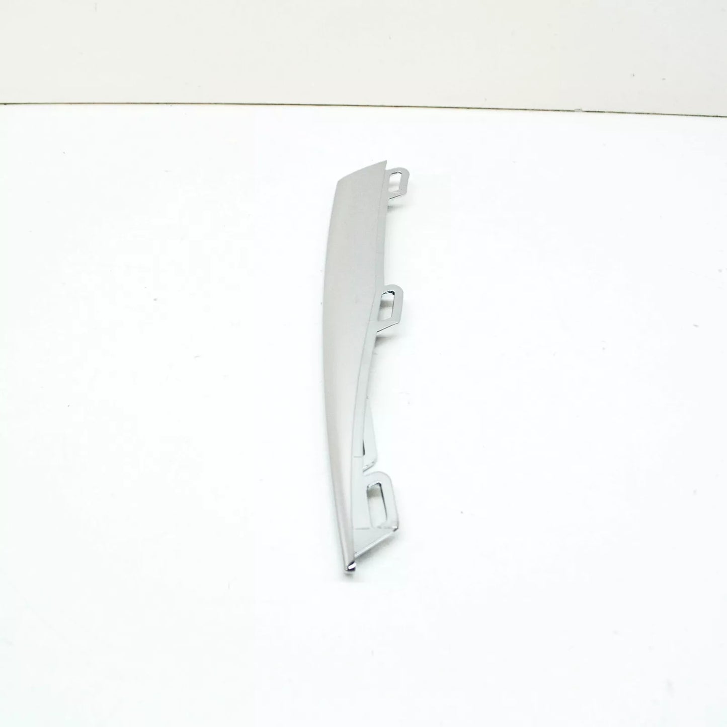 NEW VW TIGUAN AD FRONT RIGHT BUMPER LOWER CHROME MOLDING 5NN853102A2ZZ