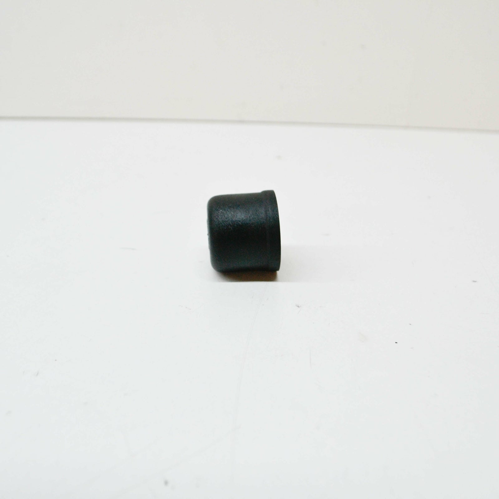 new mercedes-benz c w203 front suspension strut mount cap a2033230038 original