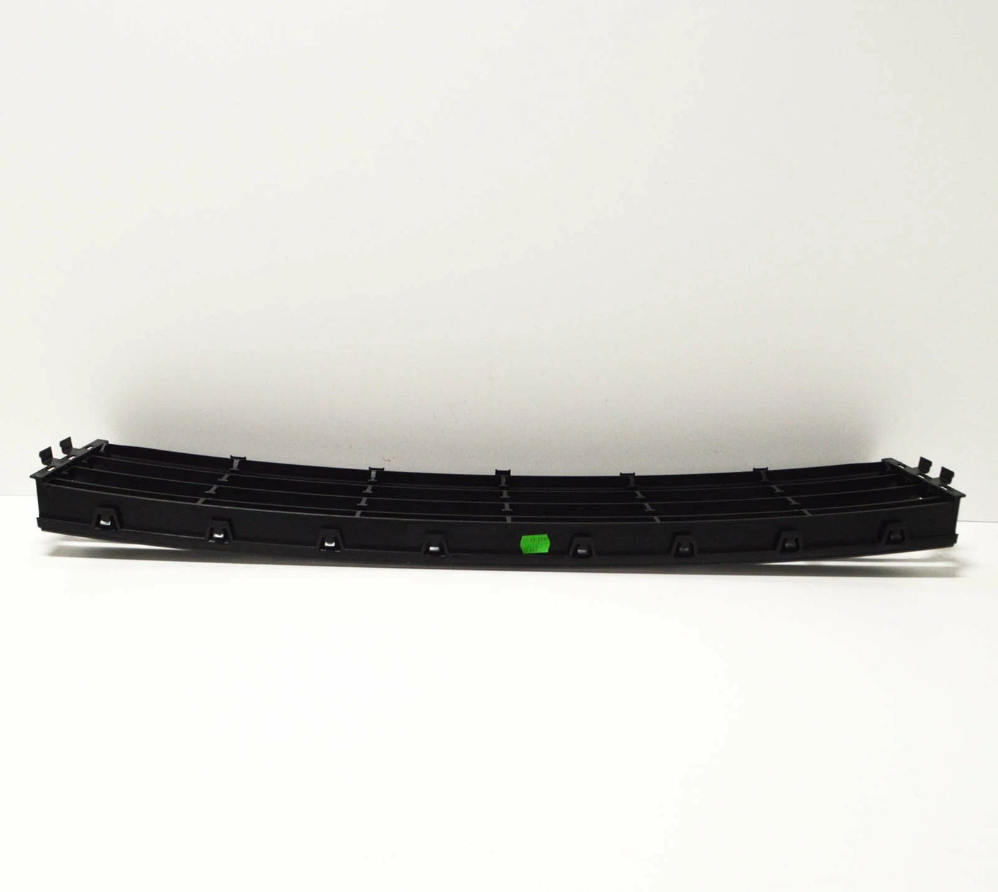 NEW VW PASSAT B7 R-LINE FRONT BUMPER CENTER VENT GRILLE 3AA853677C9B9