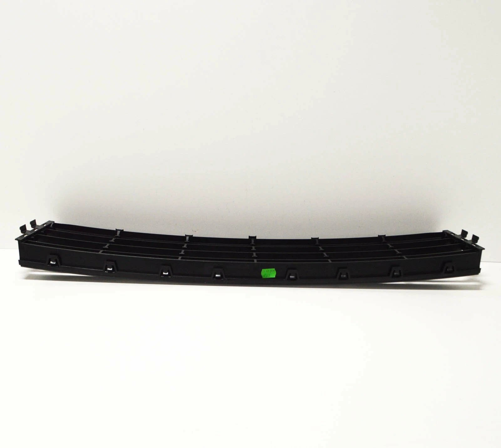 NEW VW PASSAT B7 R-LINE FRONT BUMPER CENTER VENT GRILLE 3AA853677C9B9