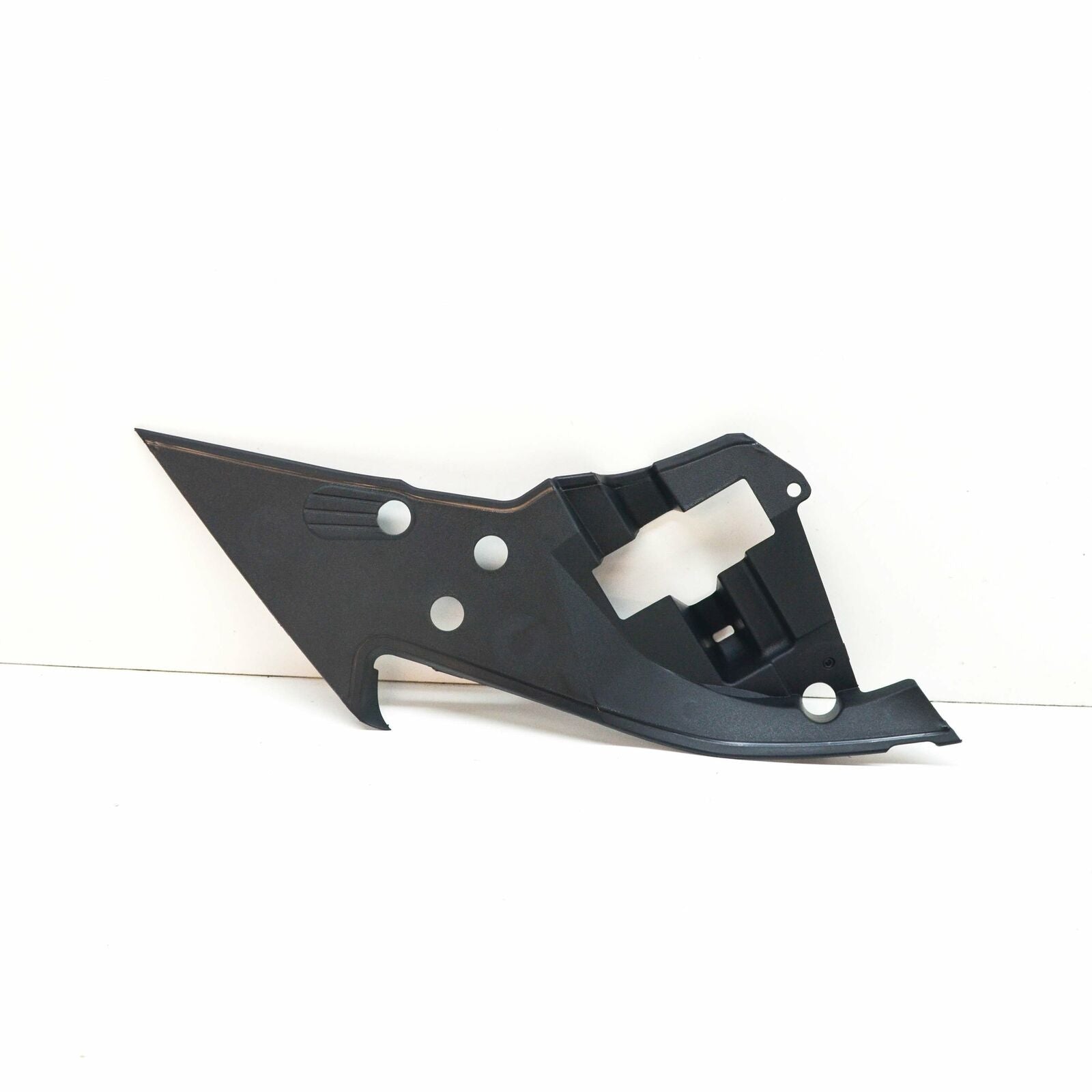 NEW AUDI A6 C8 FRONT HOOD LATCH RIGHT COVER 4K0805286 ORIGINAL