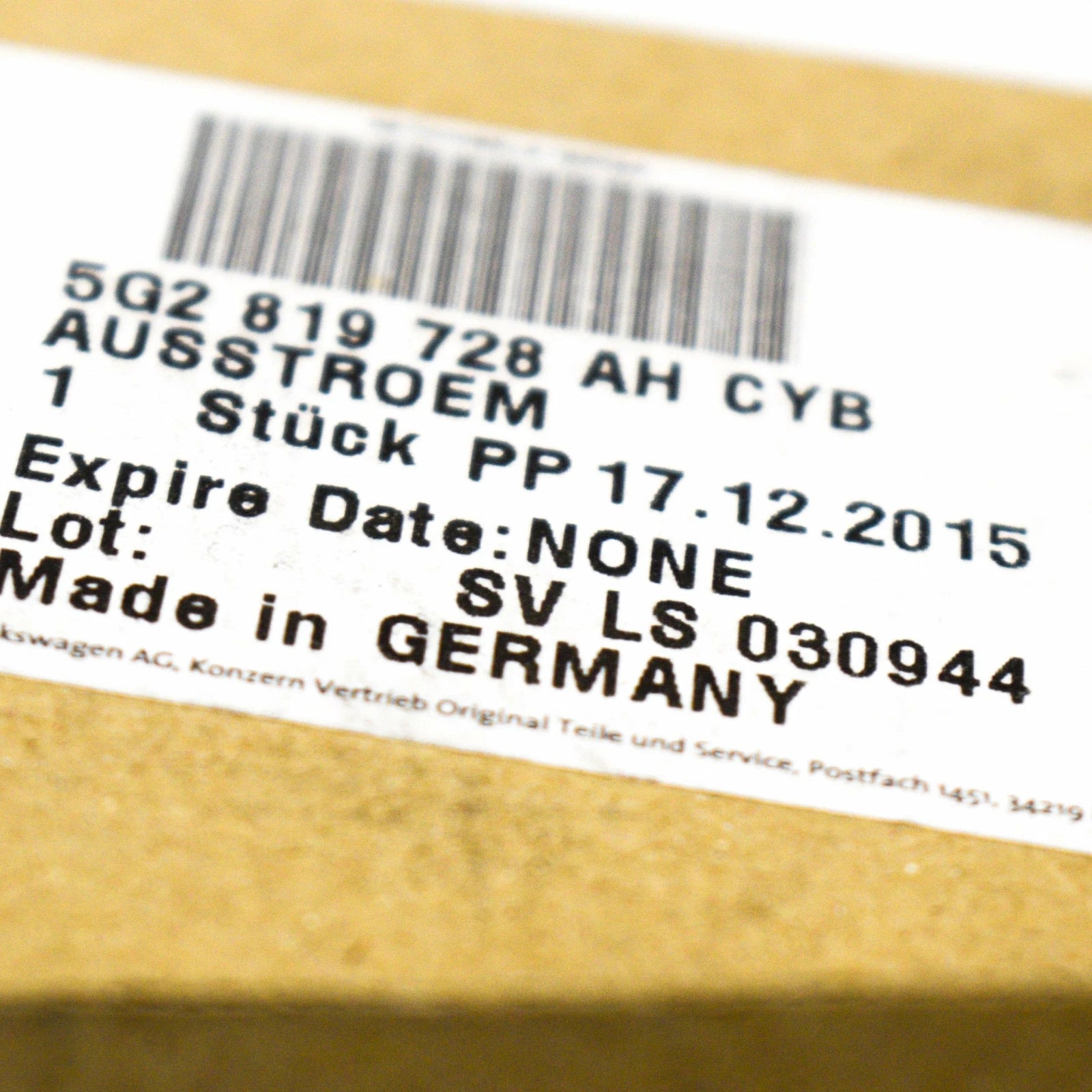 NEW VOLKSWAGEN GOLF MK7 CENTRE FRESH AIR VENT RHD 5G2819728AHCYB ORIGINAL