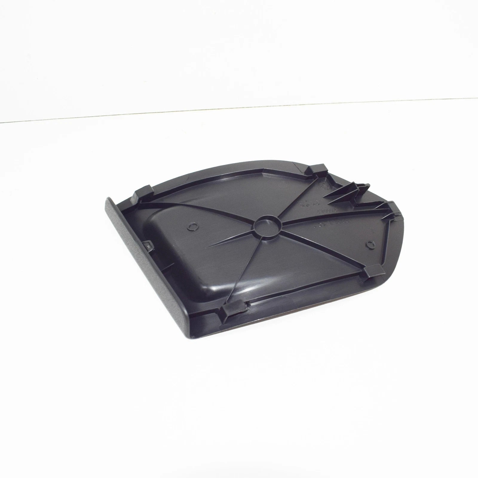 NEW AUDI Q3 8U REAR LEFT TAIL LIGHT COVER 8U08676574PK