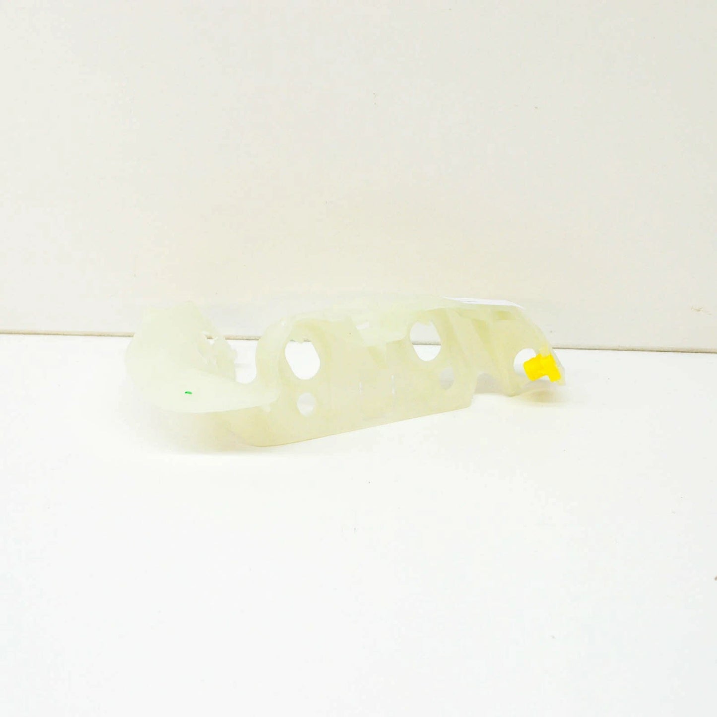 NEW AUDI A5 8W6 FRONT RIGHT BUMPER BRACKET GUIDE 8W6807284A ORIGINAL