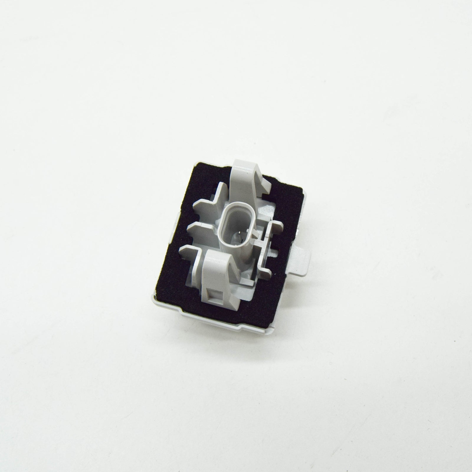 NEW MERCEDES-BENZ C-CLASS W205 REAR LICENSE PLATE LIGHT A0999067000 ORIGINAL