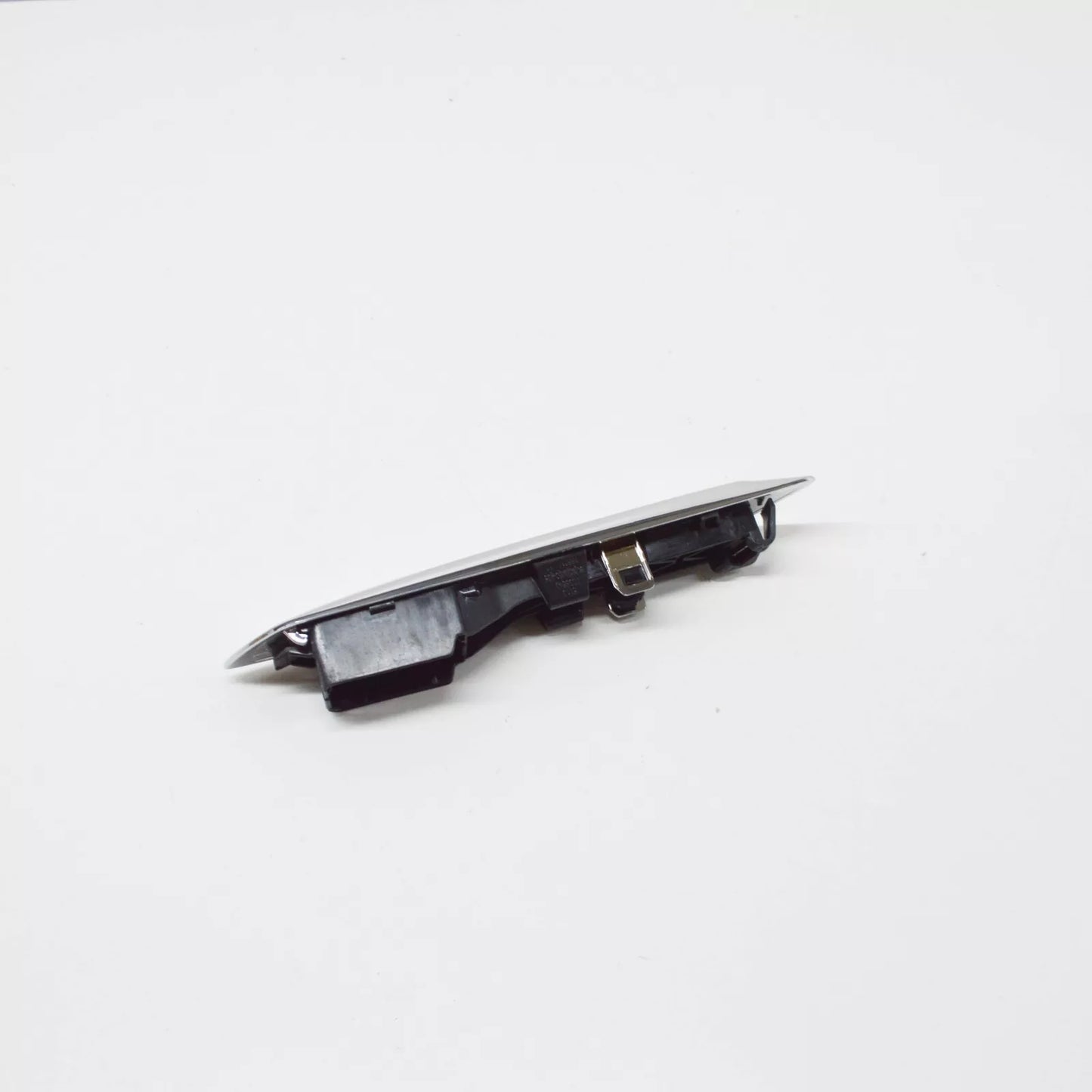 NEW BMW 5 F07 FRONT LEFT FENDER FINISHER COVER 7336641 51137336641 ORIGINAL