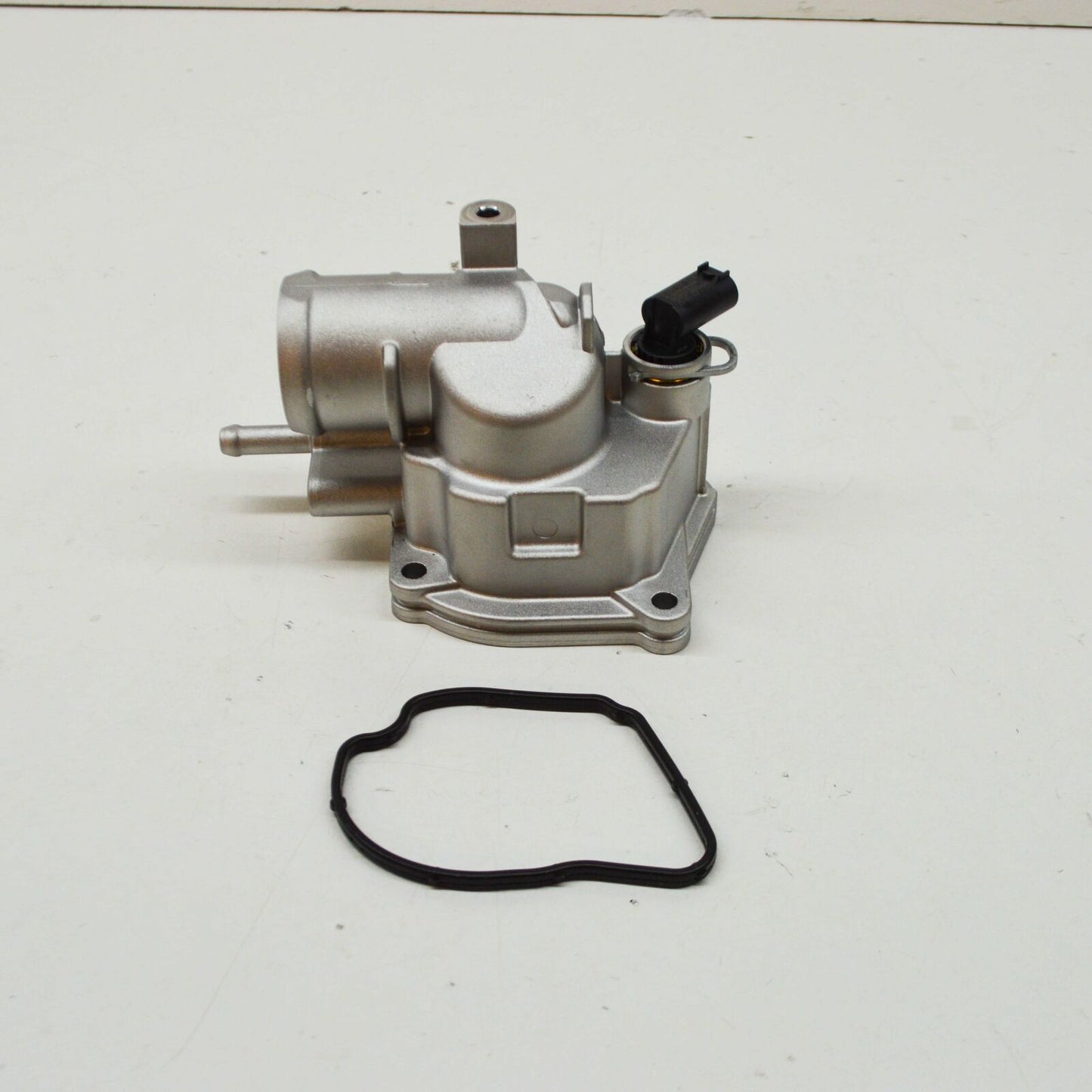 NEW MERCEDES-BENZ VITO W638 THERMOSTAT ASSEMBLY A6112000715 ORIGINAL