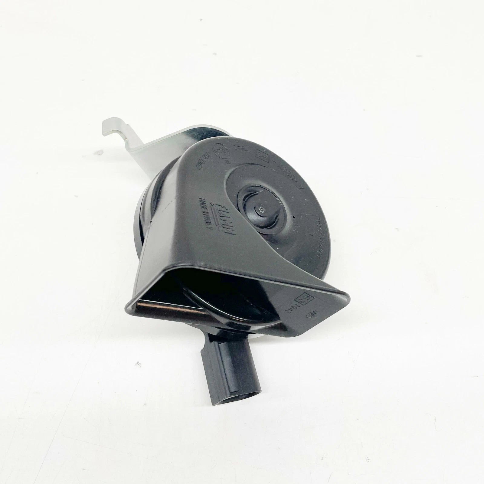 NEW MERCEDES-BENZ A W177 RIGHT HORN SIGNAL A2475403306