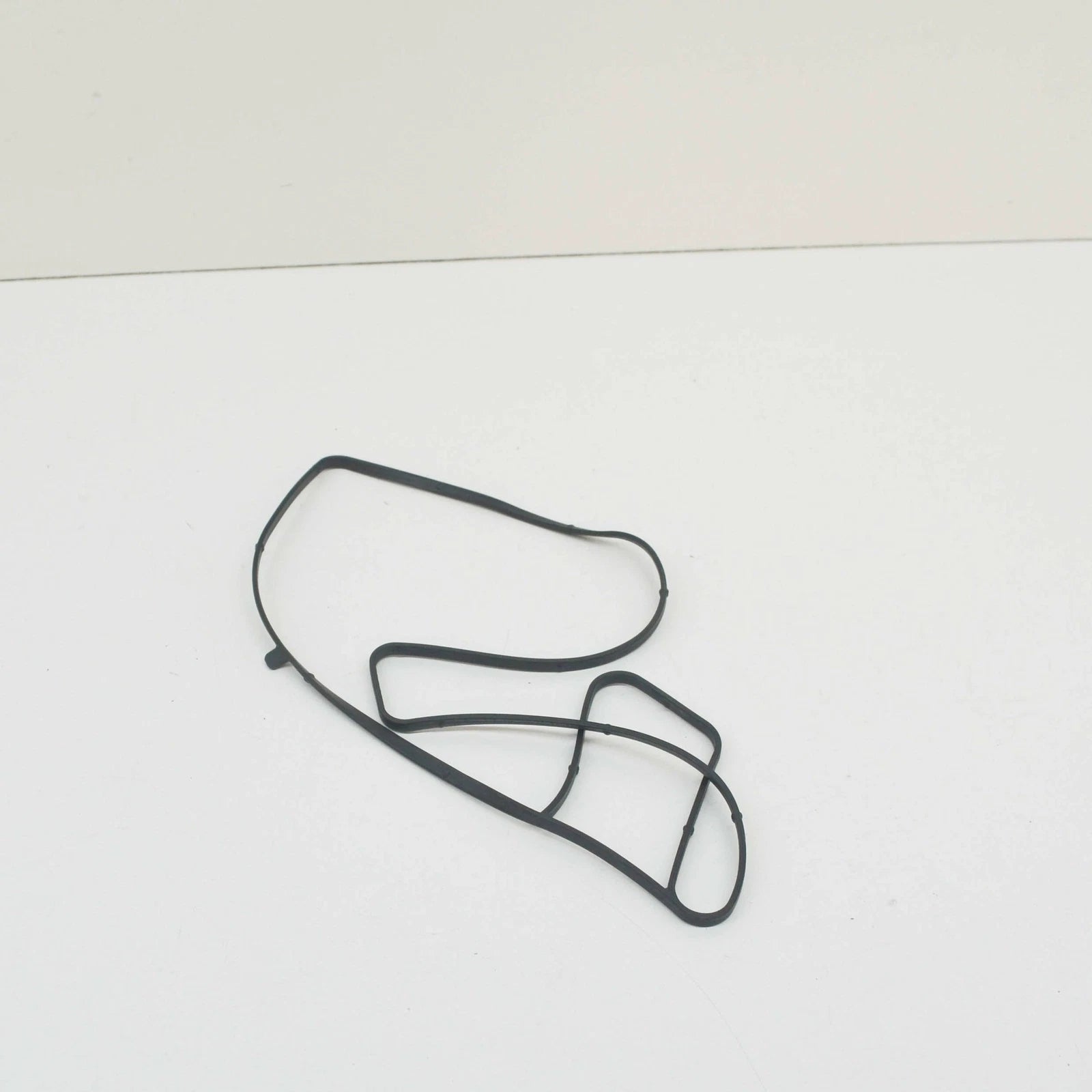 NEW MERCEDES-BENZ E W210 WATER PUMP GASKET A1122010080 ORIGINAL