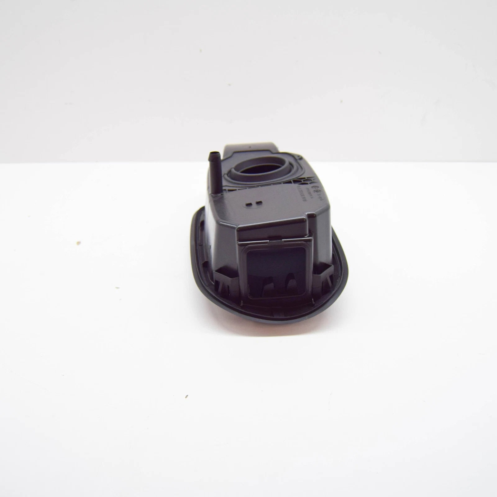 NEW MERCEDES-BENZ E COUPE C238 FUEL TANK FILLER RECESS A2386307000 ORIGINAL