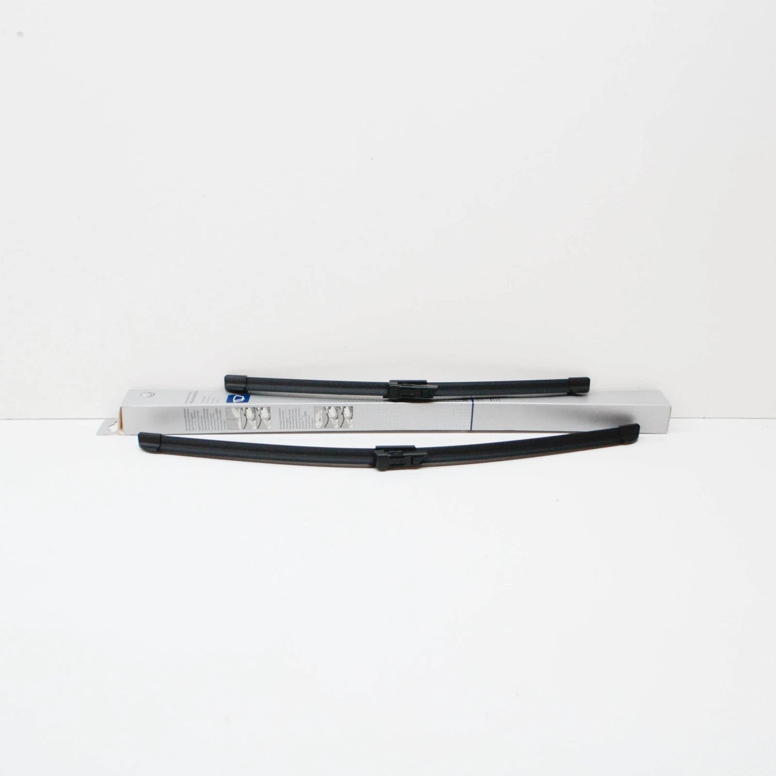 NEW VW CADDY ALLTRACK FURGON SAA FRONT WIPER BLADES RHD 2K2998002A