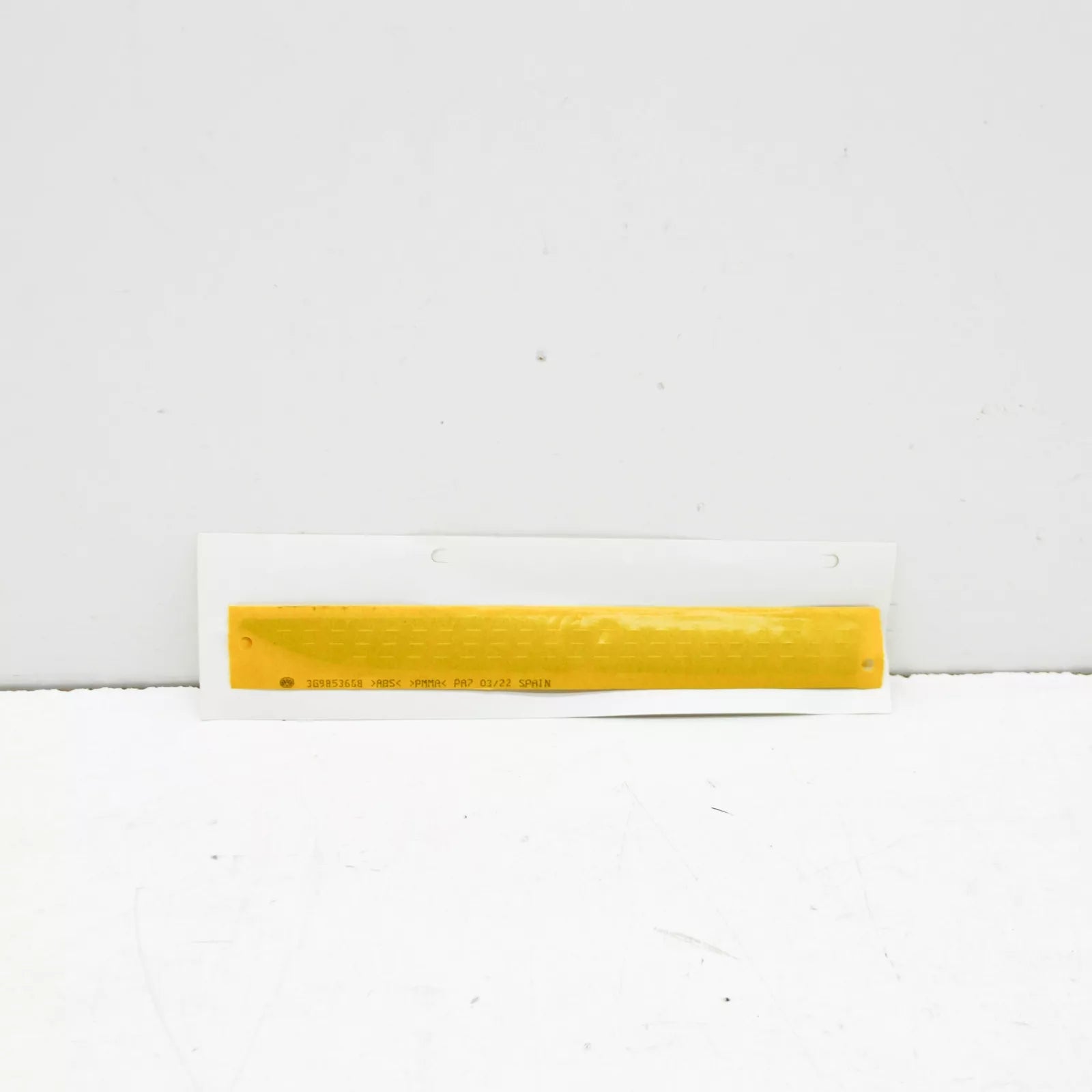 NEW VOLKSWAGEN PASSAT ALLTRACK B8 RIGH FENDER WING BADGE 3G9853688CBX