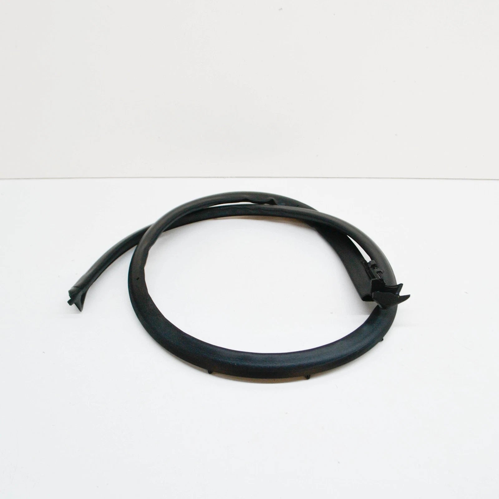 NEW VW GOLF VII BA5, BV5 REAR RIGHT DOOR SEALING RUBBER 5G6839700D