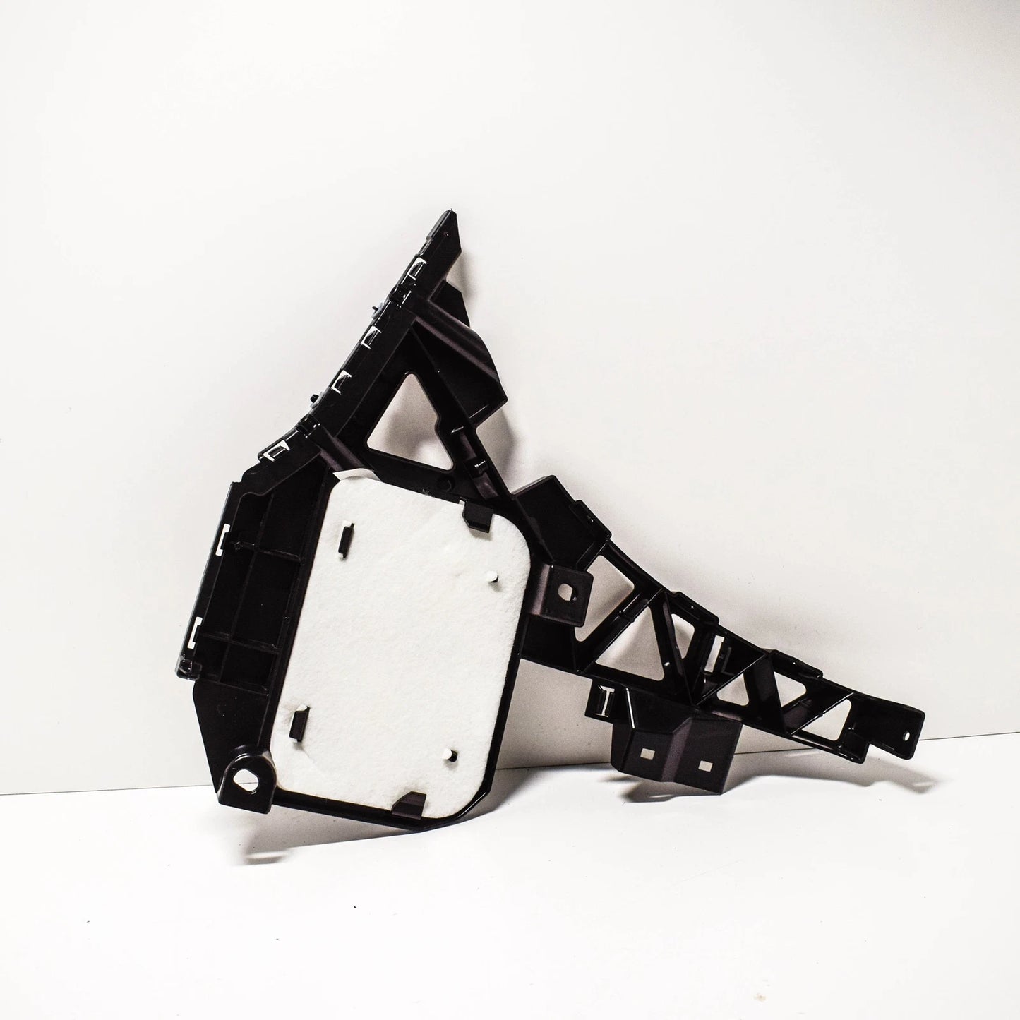 NEW MERCEDES-BENZ GLE W166 REAR LEFT BUMPER BRACKET A1668801112 ORIGINAL