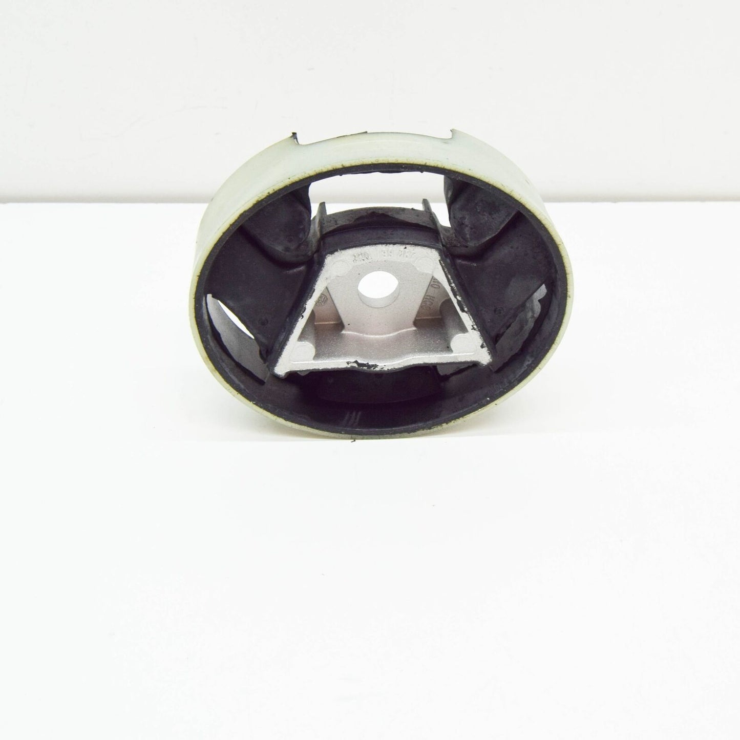 NEW VOLKSWAGEN CRAFTER SY SZ ENGINE MOUNT SUBFRAME LOWER BUSH 2N0199867 ORIGINAL