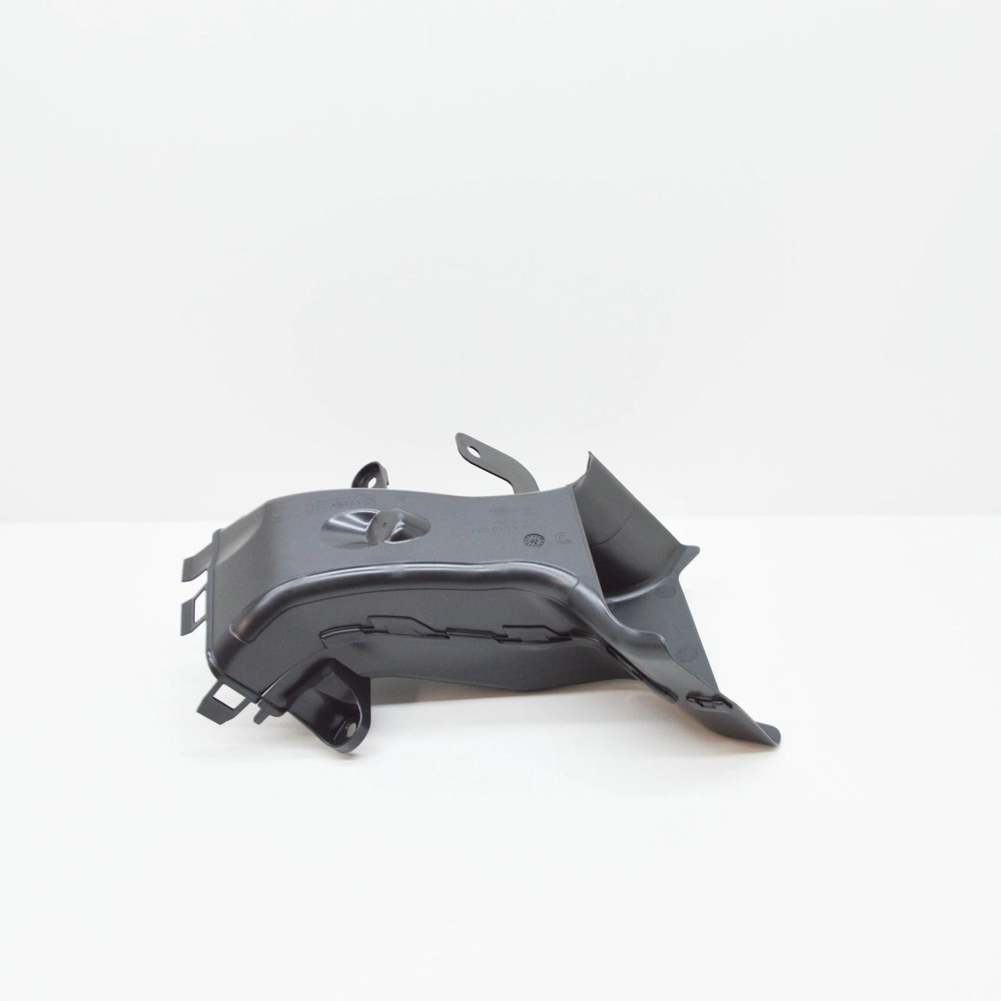 NEW BMW X6G 06 FRONT RIGHT AIR DUCT INTAKE PIPE 51748070234 8070234 2021