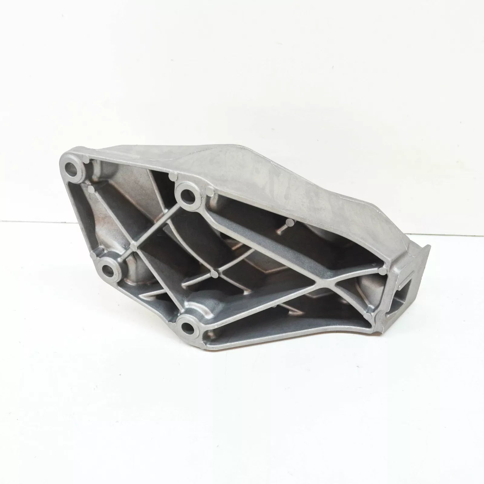 NEW BMW 5 G30 LEFT SIDE ENGINE BRACKET MOUNT 22116861555 6861555 ORIGINAL