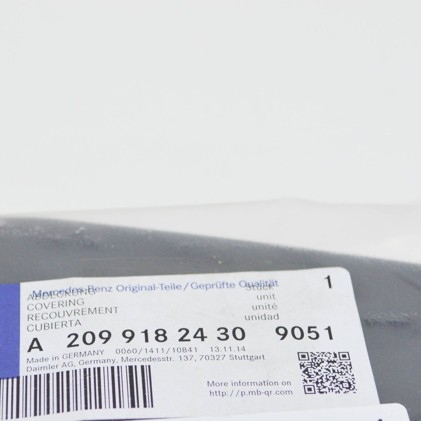 NEW MB CLK C209 FRONT RIGHT SEAT OUTSIDE TOP COVER A20991824309051 ORIGINAL