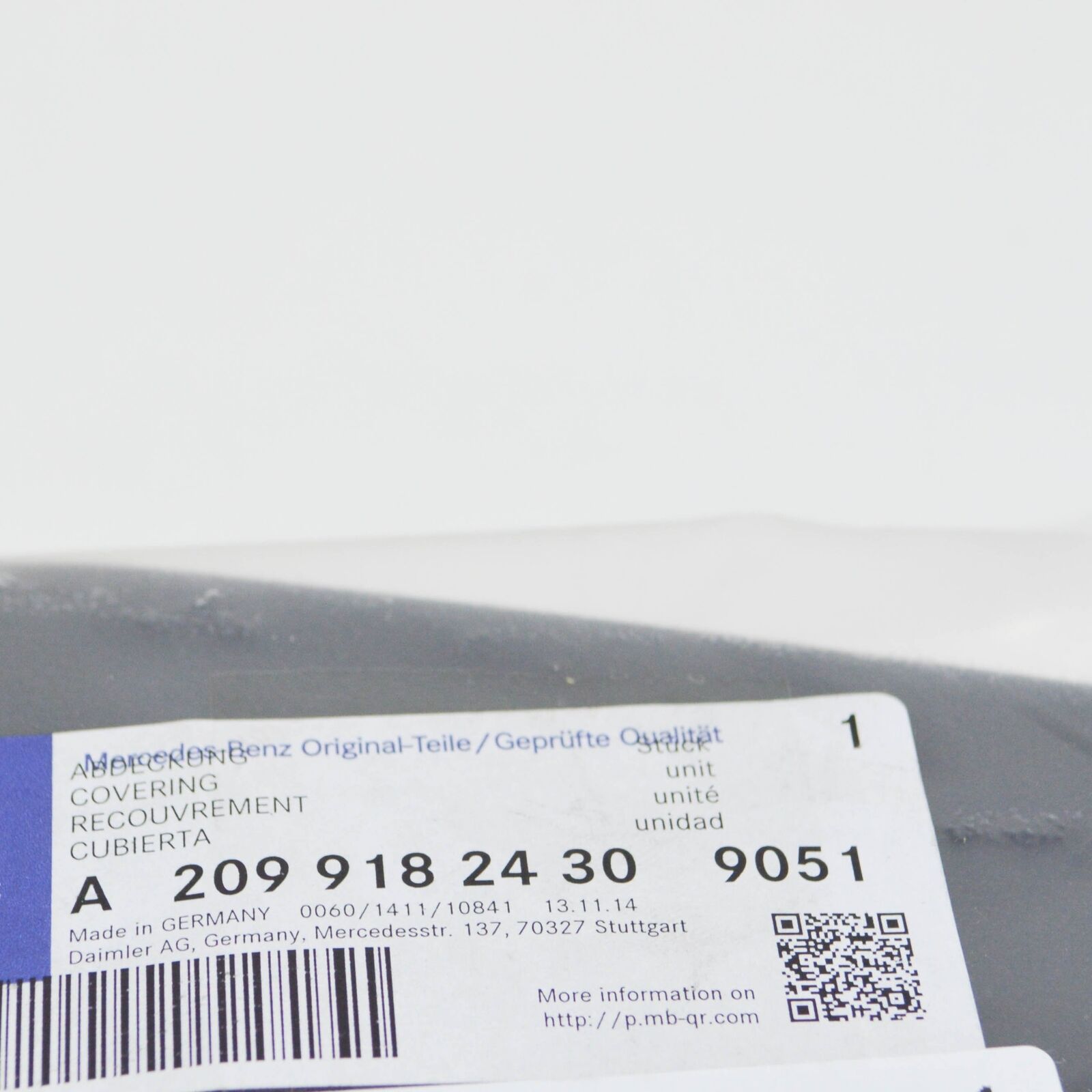 NEW MB CLK C209 FRONT RIGHT SEAT OUTSIDE TOP COVER A20991824309051 ORIGINAL