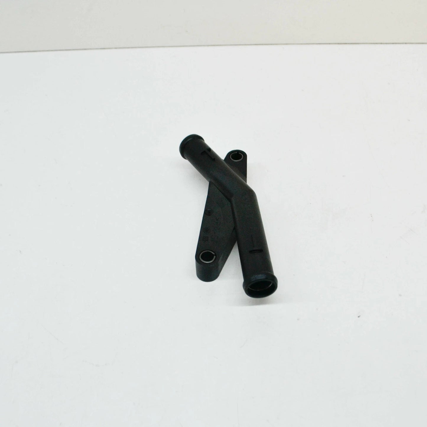 NEW MERCEDES-BENZ SPRINTER W903 HEATING WATER FEED LINE A6122000252