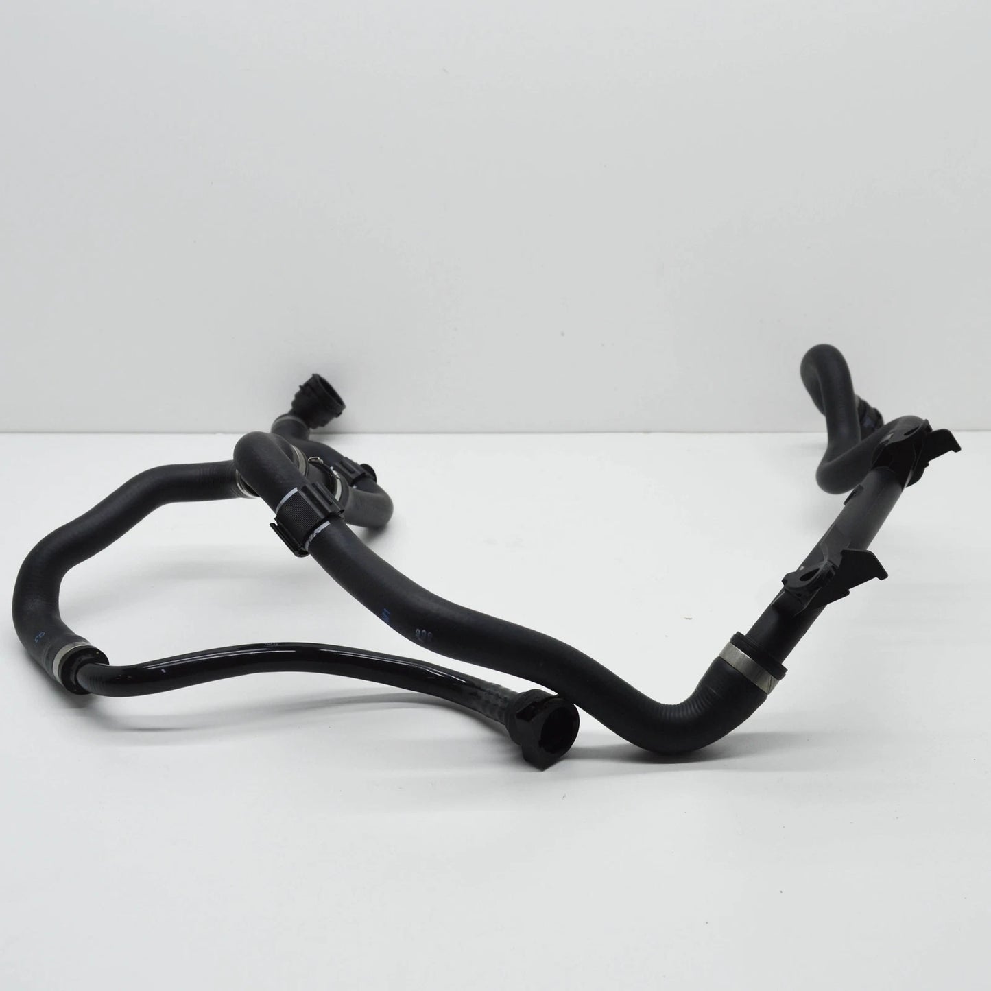 NEW BMW 3 F30, F80 COOLANT HOSE 17128634283 8634283 ORIGINAL