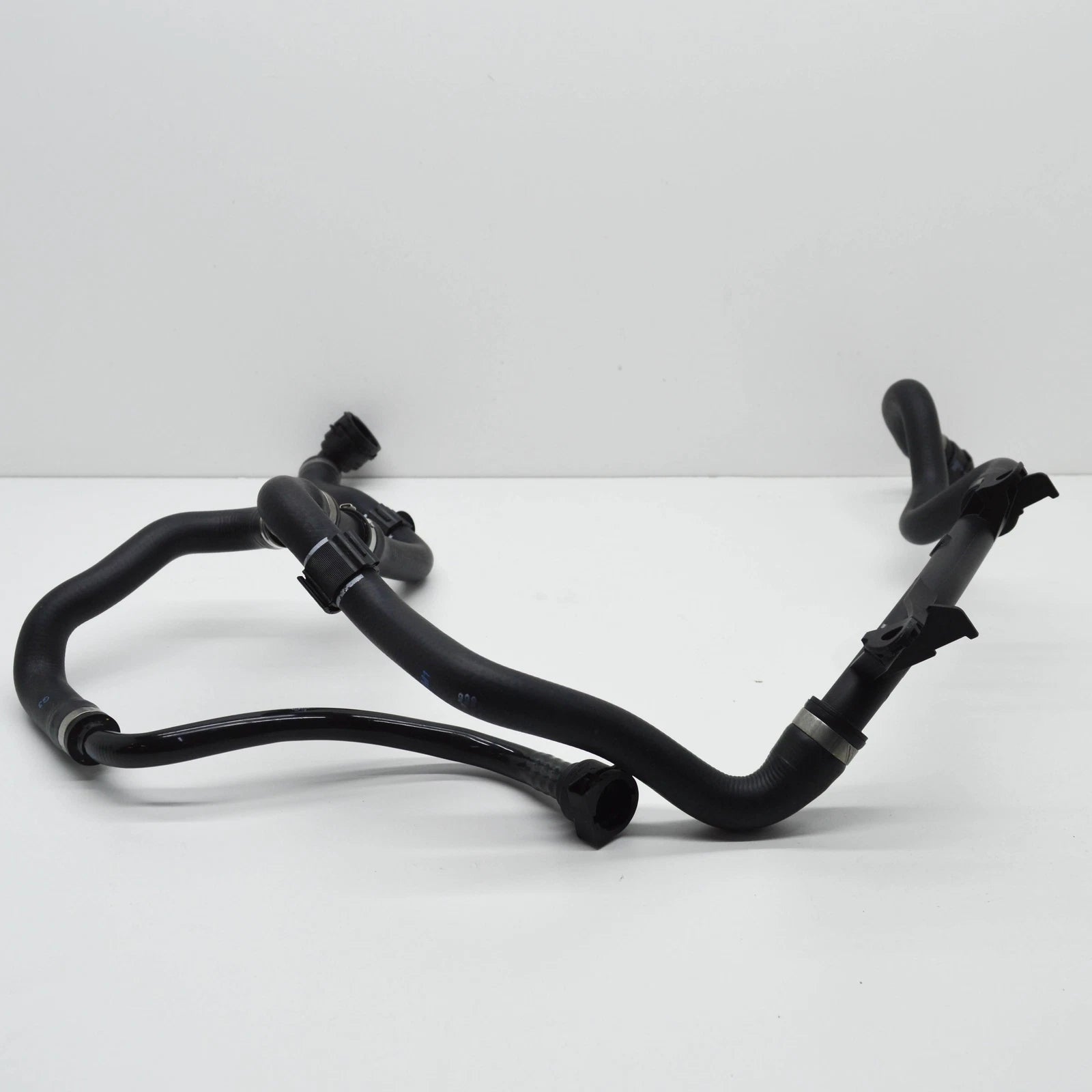 NEW BMW 3 F30, F80 COOLANT HOSE 17128634283 8634283 ORIGINAL