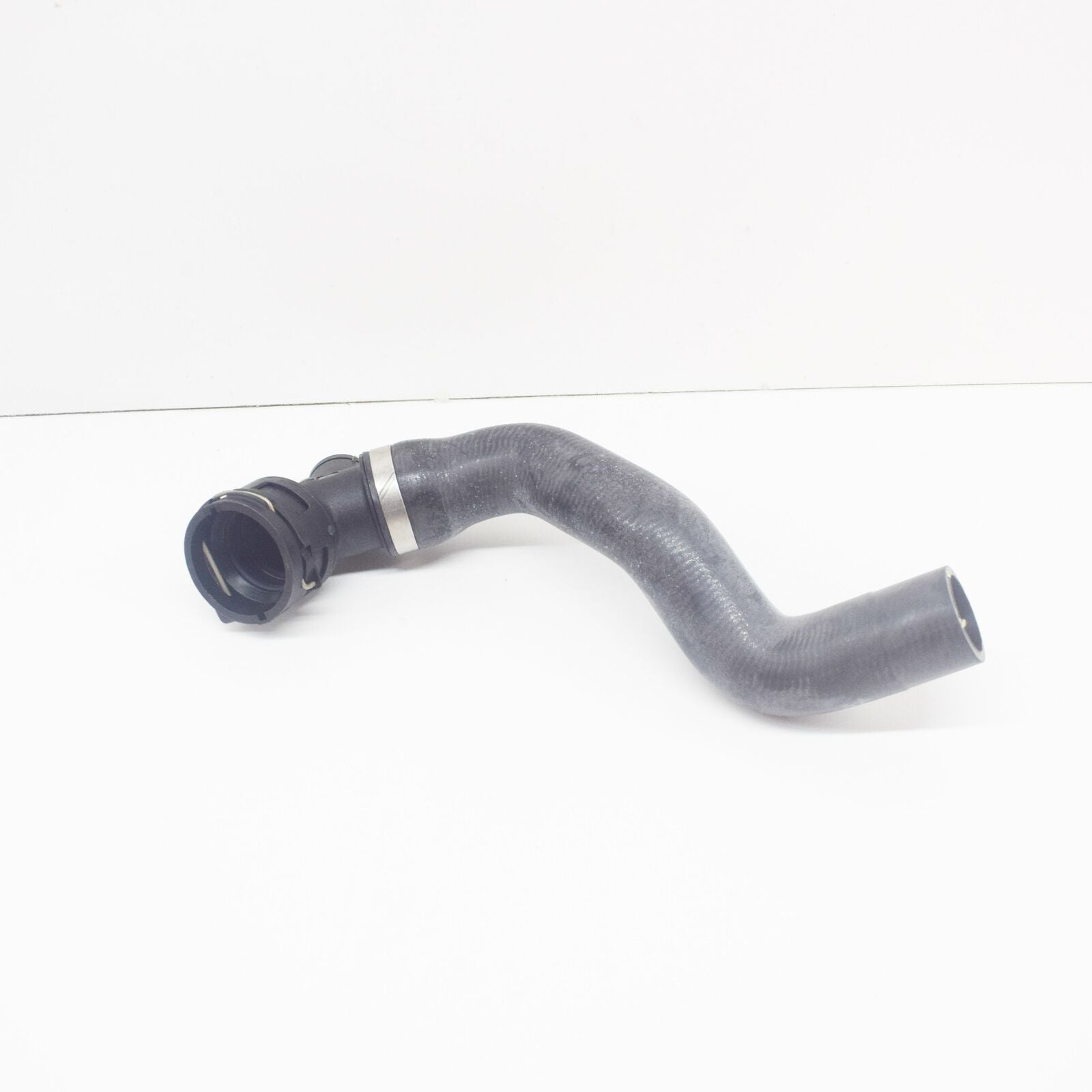 NEW AUDI Q7 4L ENGINE COOLANT RADIATOR LOWER PIPE HOSE 7L0122051D ORIGINAL