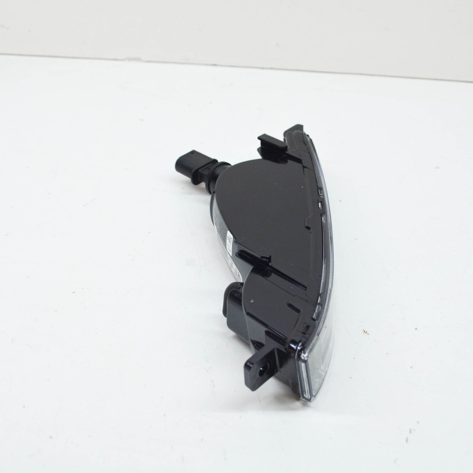 NEW VOLKSWAGEN BEETLE A5 FRONT RIGHT TURN SIGNAL LIGHT 5C5953042D ORIGINAL