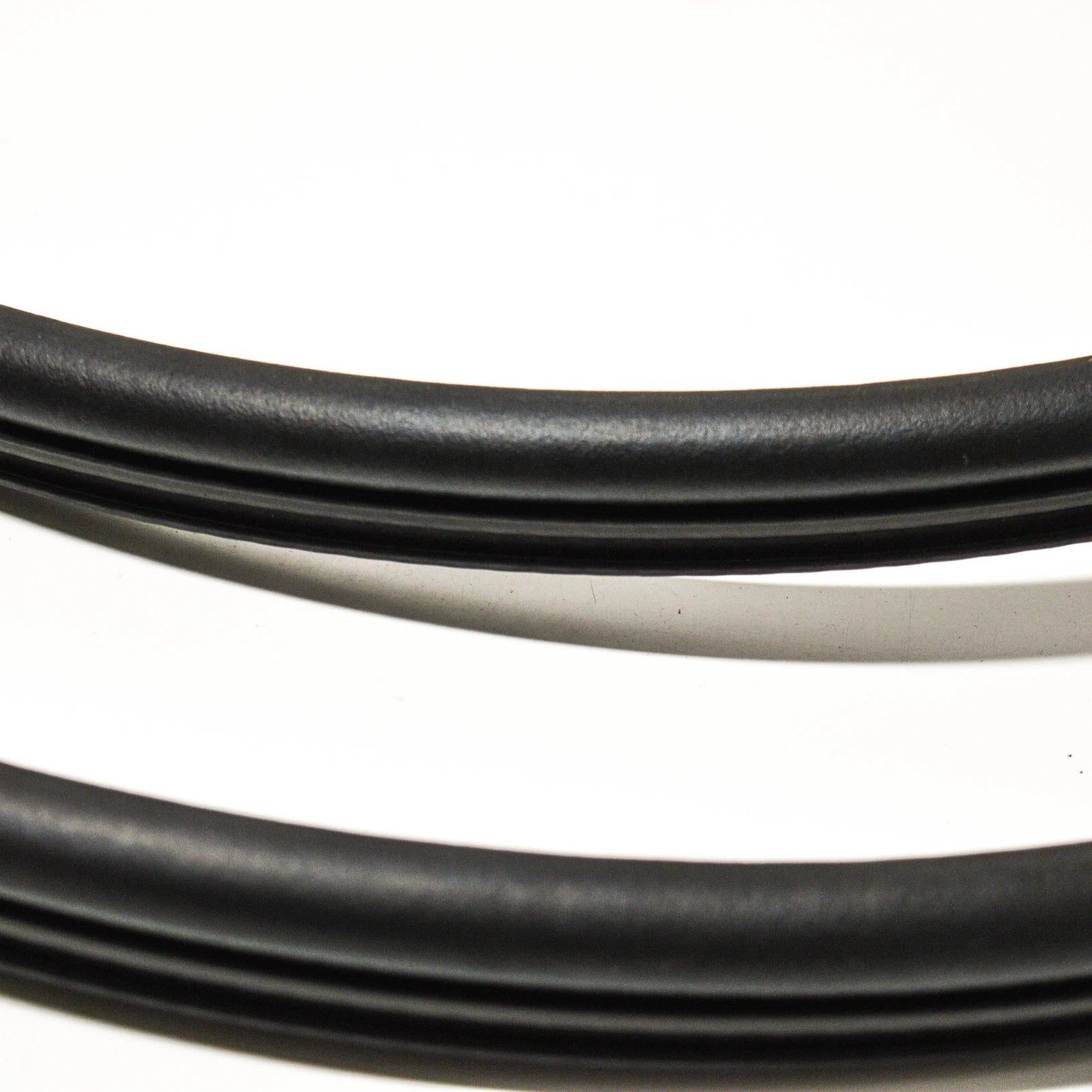 NEW BMW 3 E46 FRONT INNER DOOR PROTECTION SEAL 51728194682 ORIGINAL