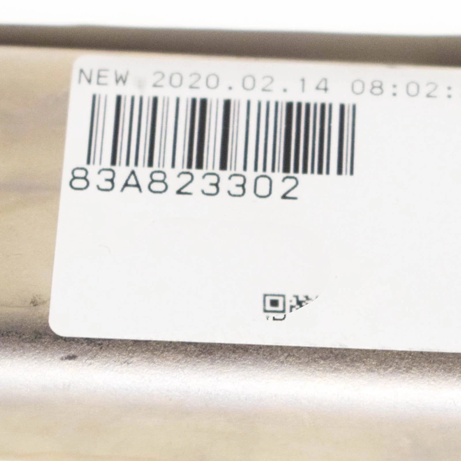 NEW AUDI Q3 F3 FRONT RIGHT BONNET HOOD HINGE 83A823302 ORIGINAL