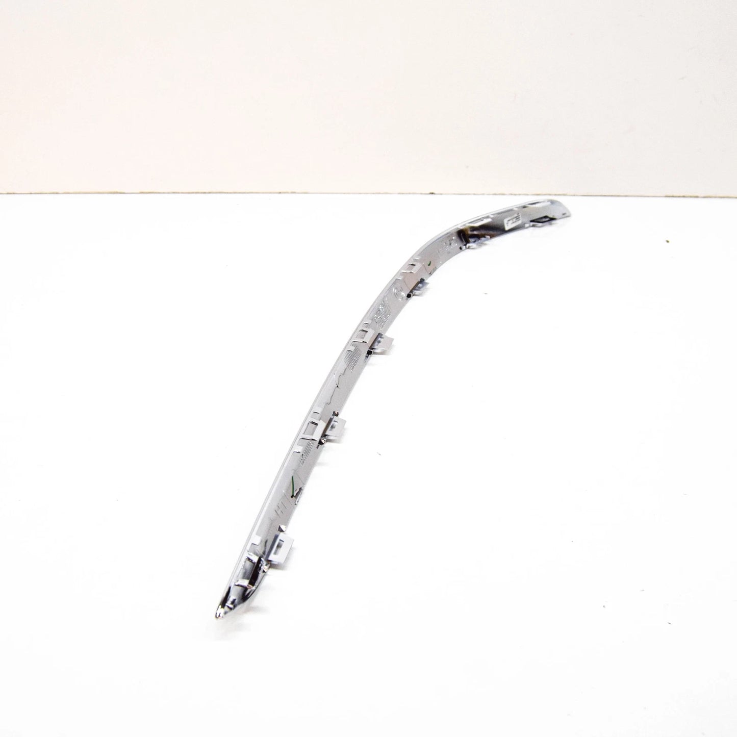 NEW BMW 7 G11 FRONT BUMPER LEFT LOWER MOLDING 51117362695 7362695 2016 ORIGINAL