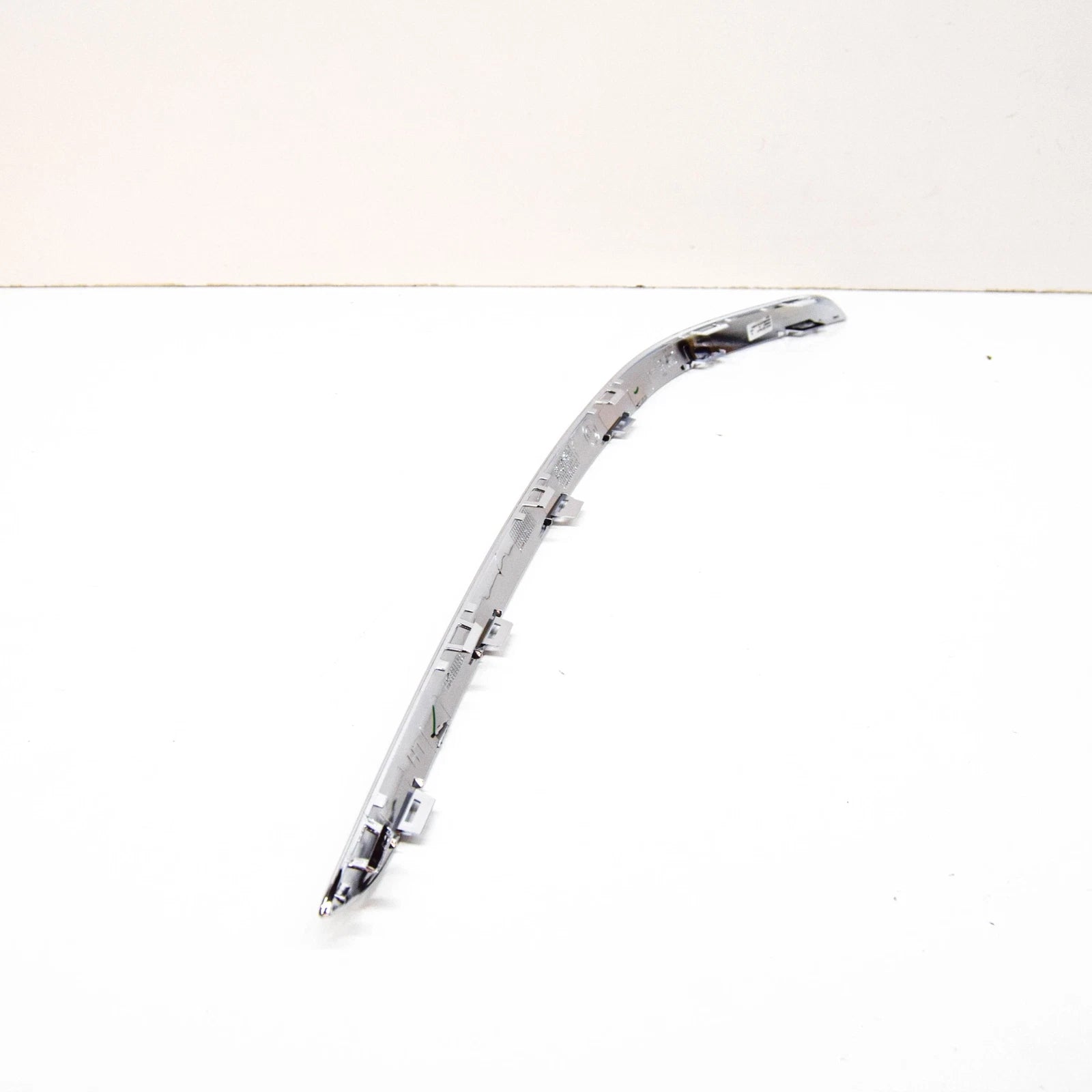 NEW BMW 7 G11 FRONT BUMPER LEFT LOWER MOLDING 51117362695 7362695 2016 ORIGINAL