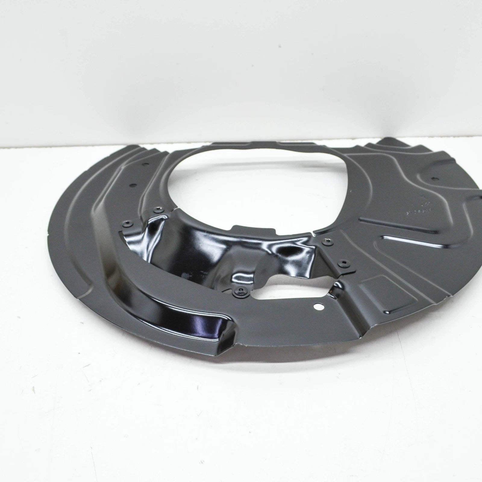 NEW BMW X5 E70 FRONT LEFT BRAKE DISC PROTECTION 34106895049 6895049 ORIGINAL