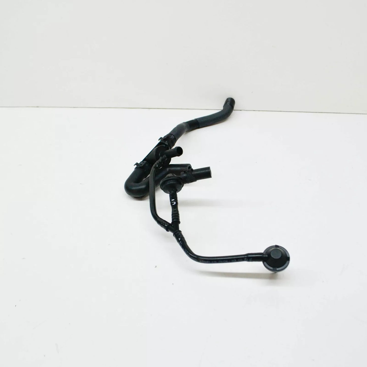 NEW AUDI A4 B7 VACUUM PIPE WITH SUCTION JET PUMP 06B133751AT