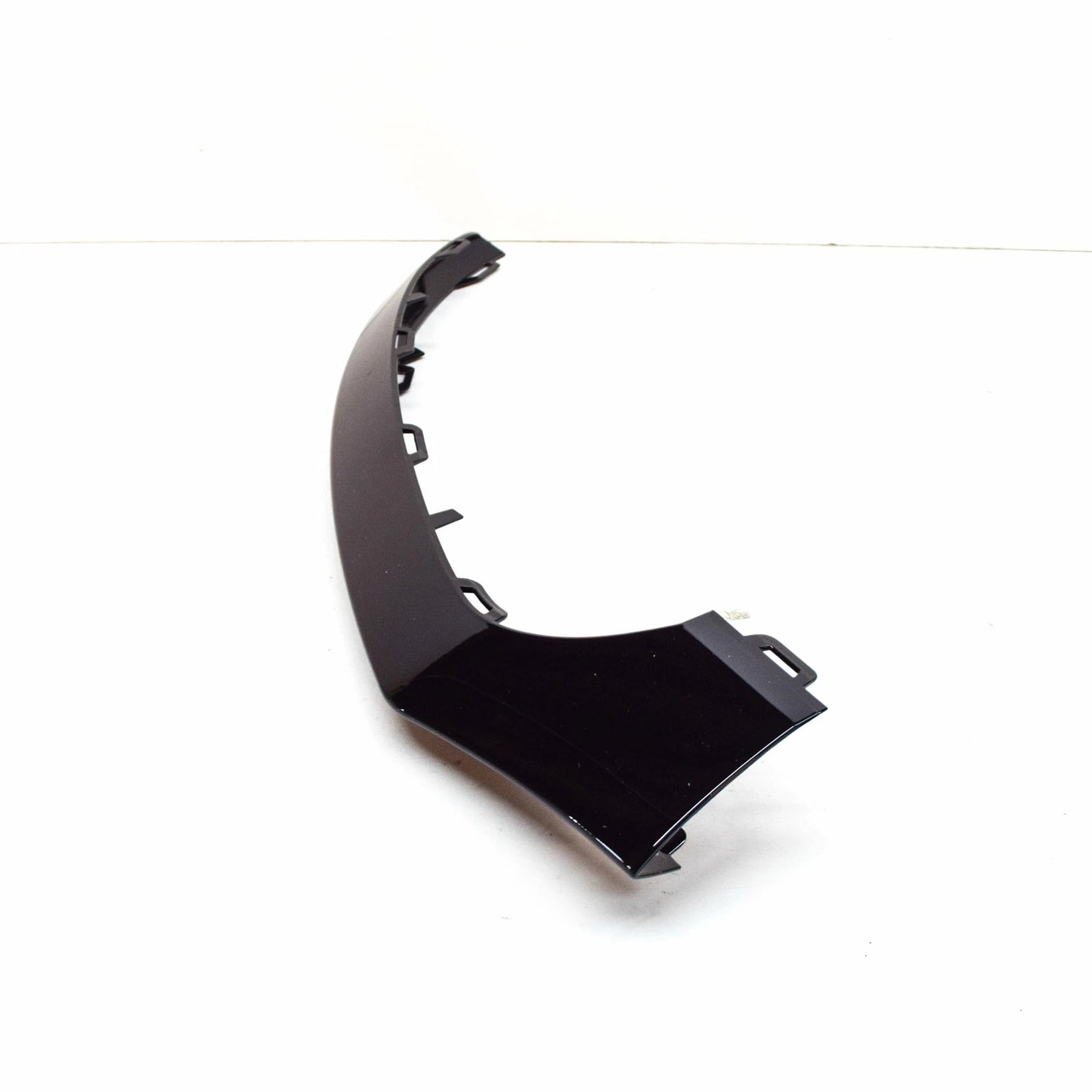 NEW MB CLS C218 AMG FRONT RIGHT LOWER BUMPER MOLDING A2188853200 ORIGINAL