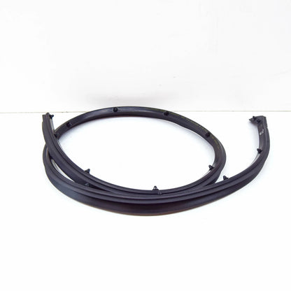 NEW VOLKSWAGEN GOLF MK5 REAR LEFT OUTER DOOR SEAL 5K6839699B