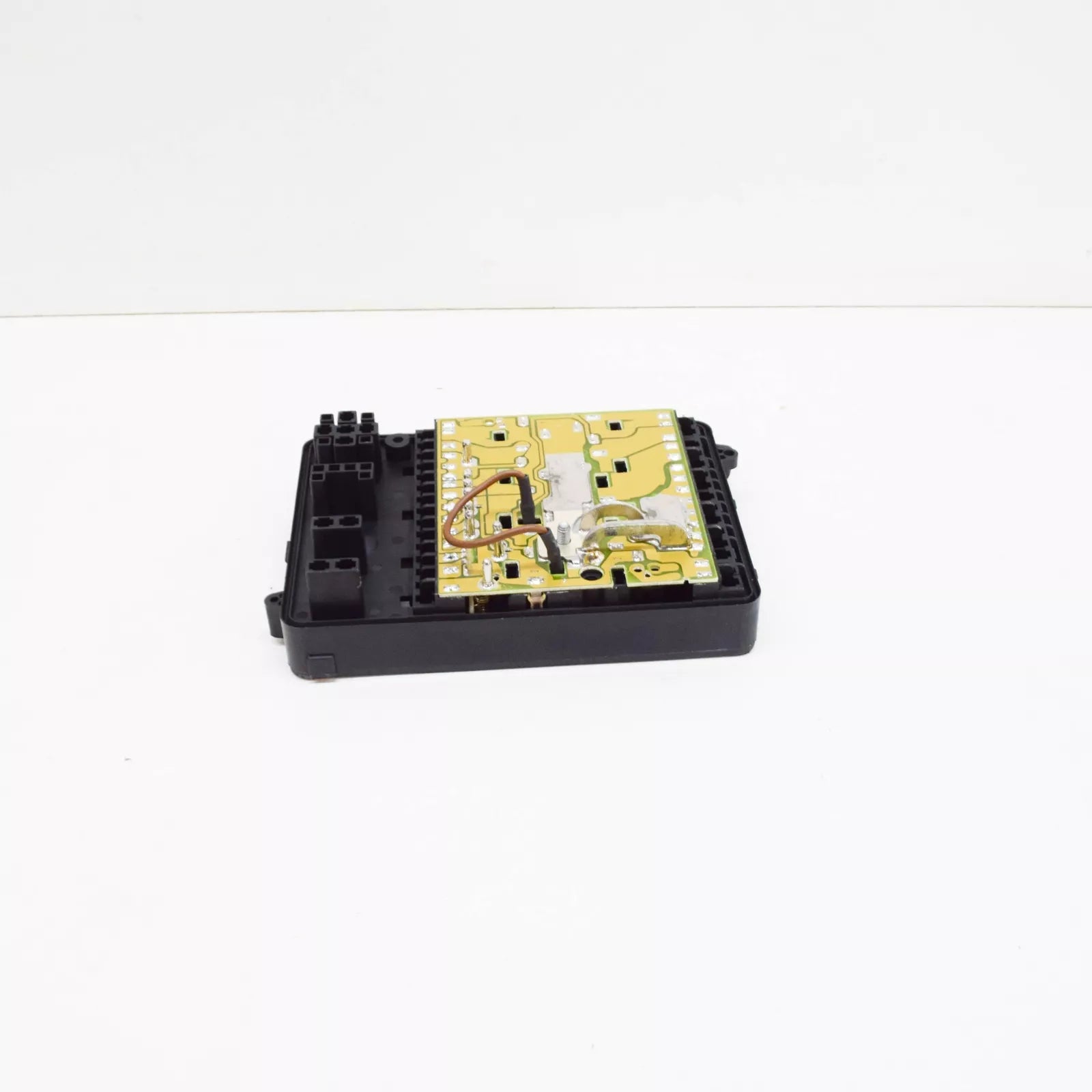 NEW BMW E30 CABRIO COUPE SEDAN FUSE BOX 61131370763 1370763 ORIGINAL