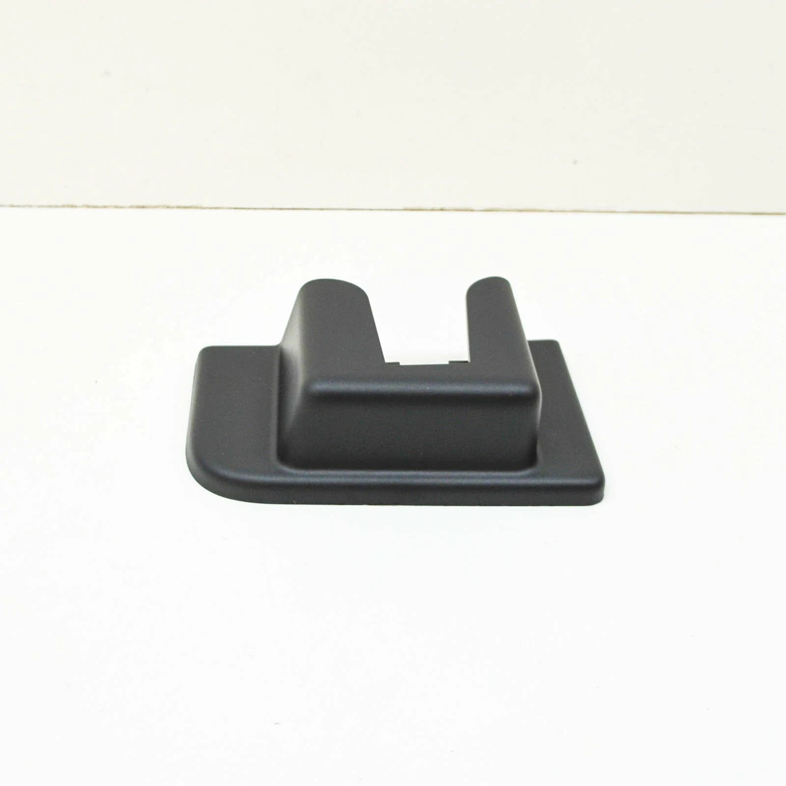 NEW VW TIGUAN MK2 AD REAR RIGHT SEAT FRAME HINGE COVER 56588875082V ORIGINAL