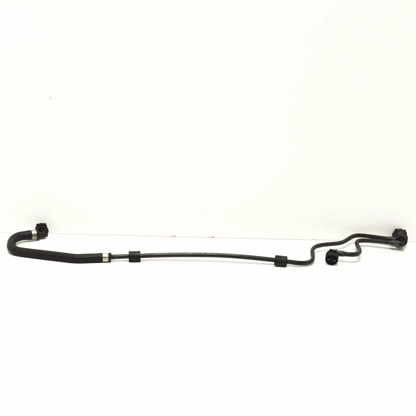 NEW MERCEDES-BENZ C-CLASS W205 COOLANT HOSE A2055010725 ORIGINAL