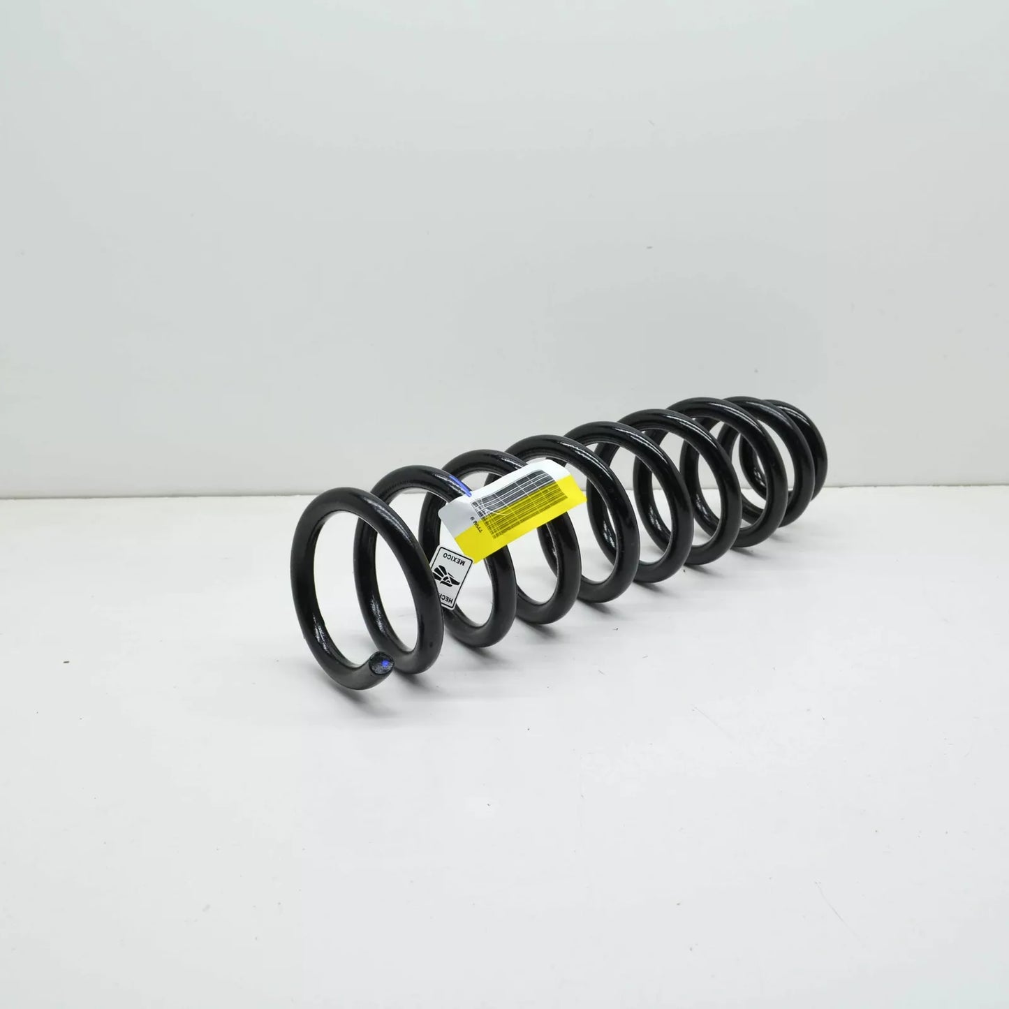 NEW MERCEDES-BENZ GLE W166 FRONT SUSPENSION COIL SPRING A1663211604 ORIGINAL