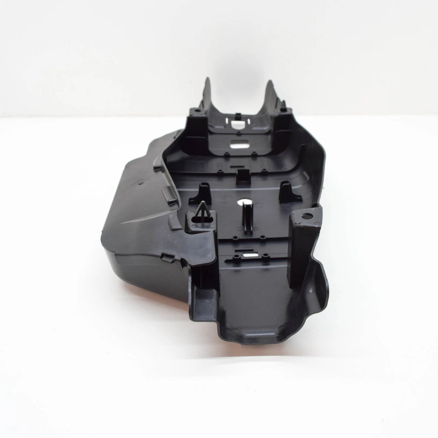 NEW MERCEDES-BENZ GLA H247 AMG REAR LEFT SPRING LINK TRIM A2473528700 ORIGINAL