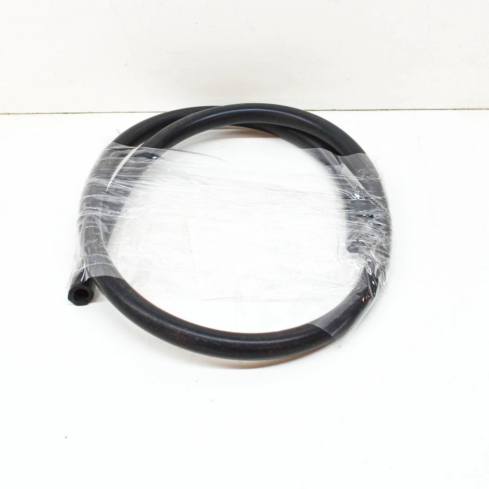 NEW BMW 5 G30 WINDSCREEN WASHER TANK HOSE 61677123866 7123866 2016 ORIGINAL