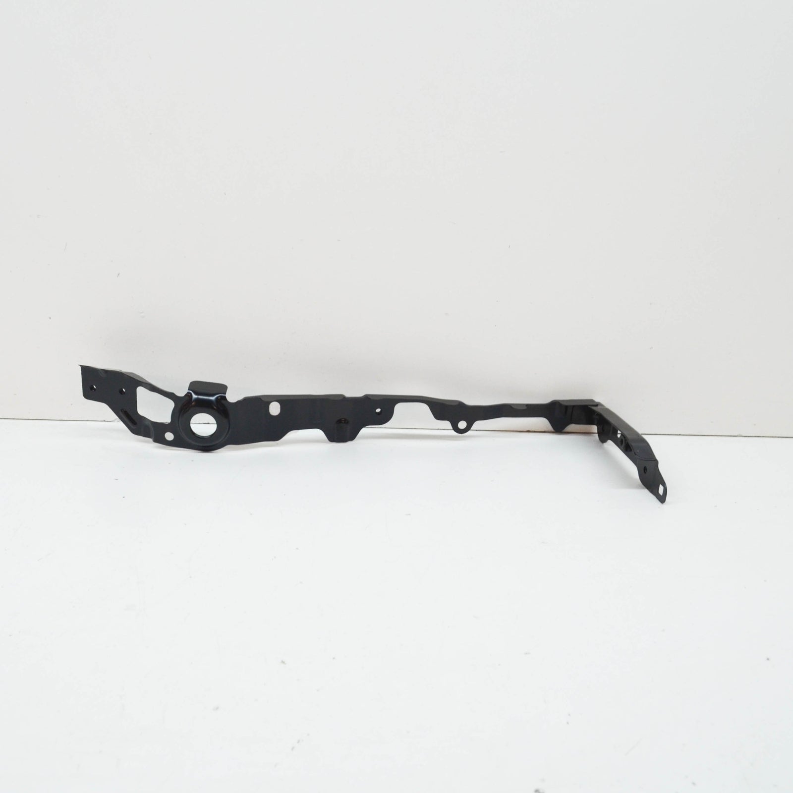 NEW AUDI A5 CABRIO 8W6 FRONT RIGHT FENDER HOLDER 8W6809076A ORIGINAL