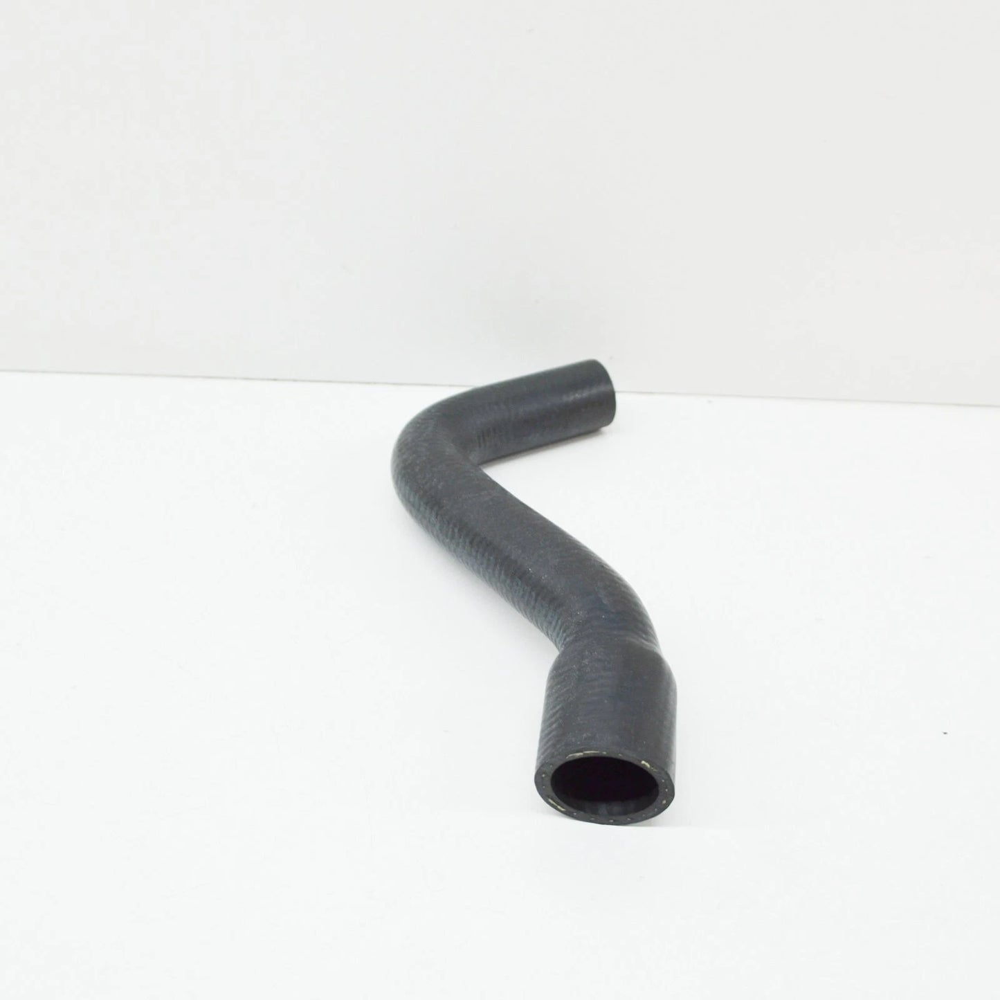 NEW BMW 5 E39 3.5I HEATER HOSE 64218391013 ORIGINAL