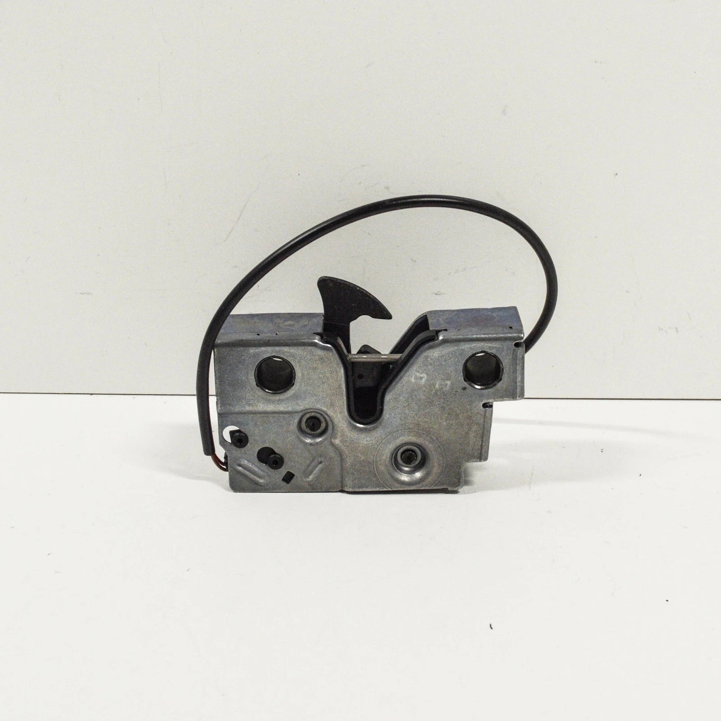 NEW VOLKSWAGEN POLO 6R BONNET HOOD LID LOCK LOWER PART LHD 6C1823509A ORIGINAL