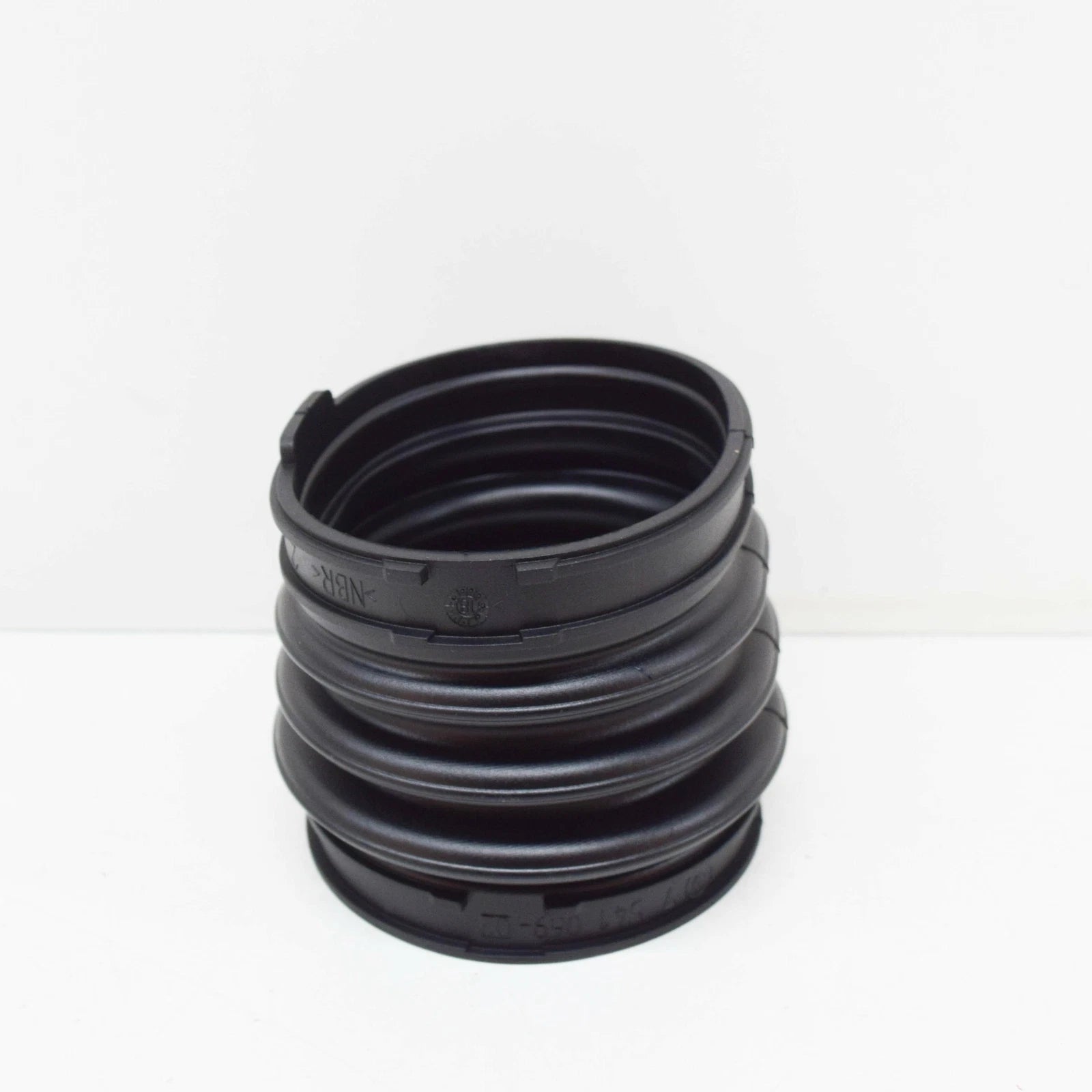 NEW BMW 7 E65 AIR INTAKE INNER BOOT 13717541069 7541069 ORIGINAL