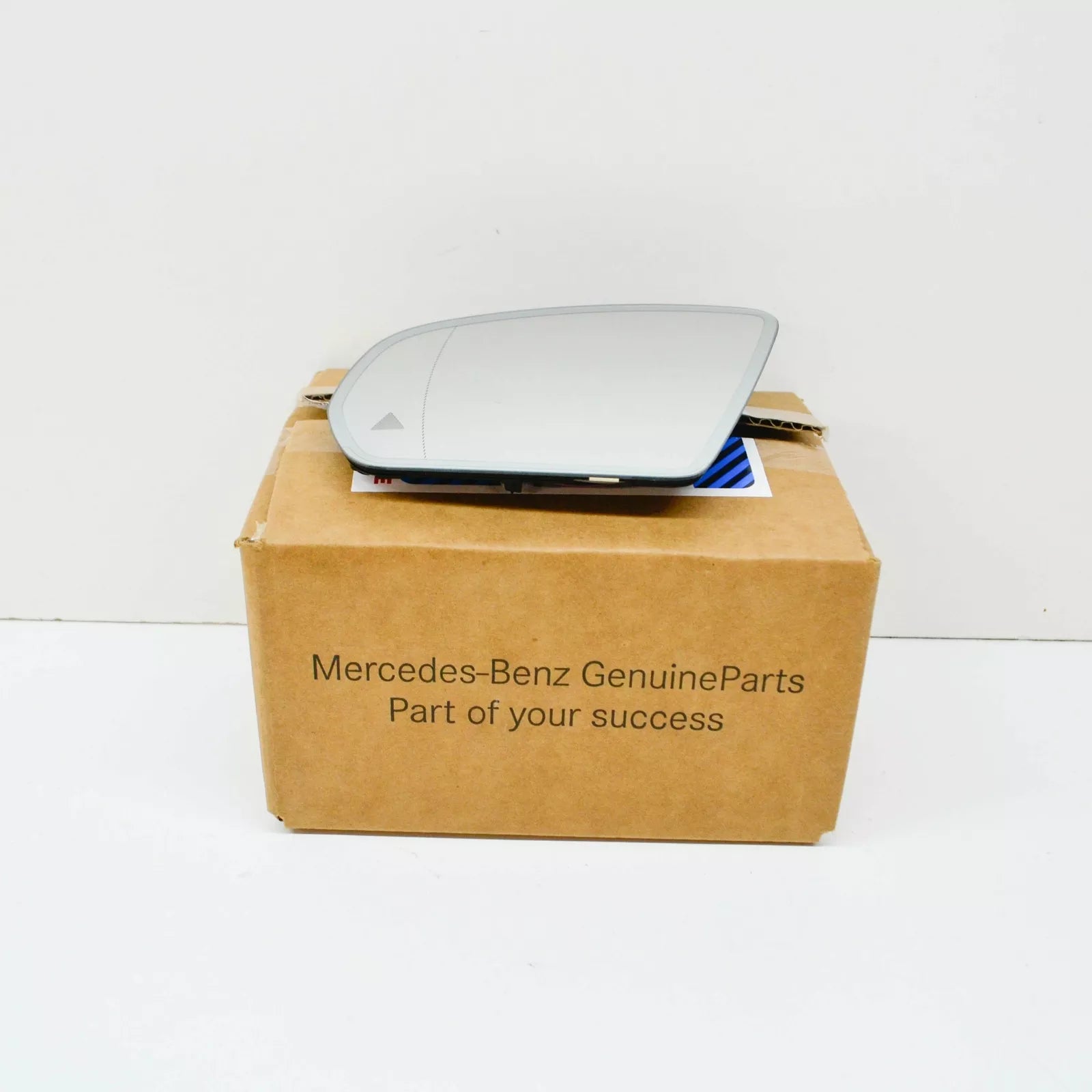 NEW MERCEDES-BENZ C W205 FRONT LEFT DOOR MIRROR GLASS LHD A0998100516 ORIGINAL